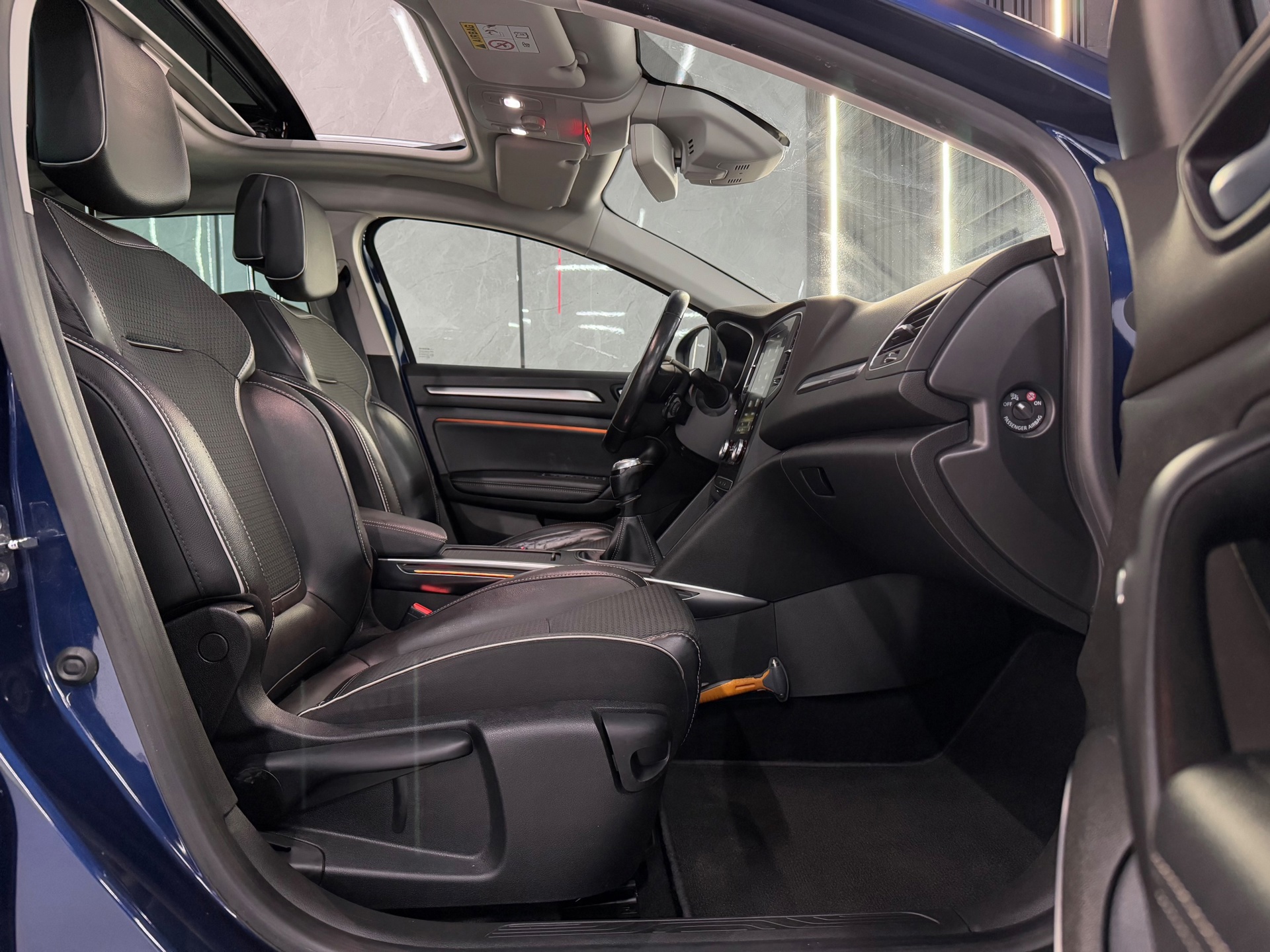 Renault Mégane Estate 1.2 TCe Bose (2017), foto 14