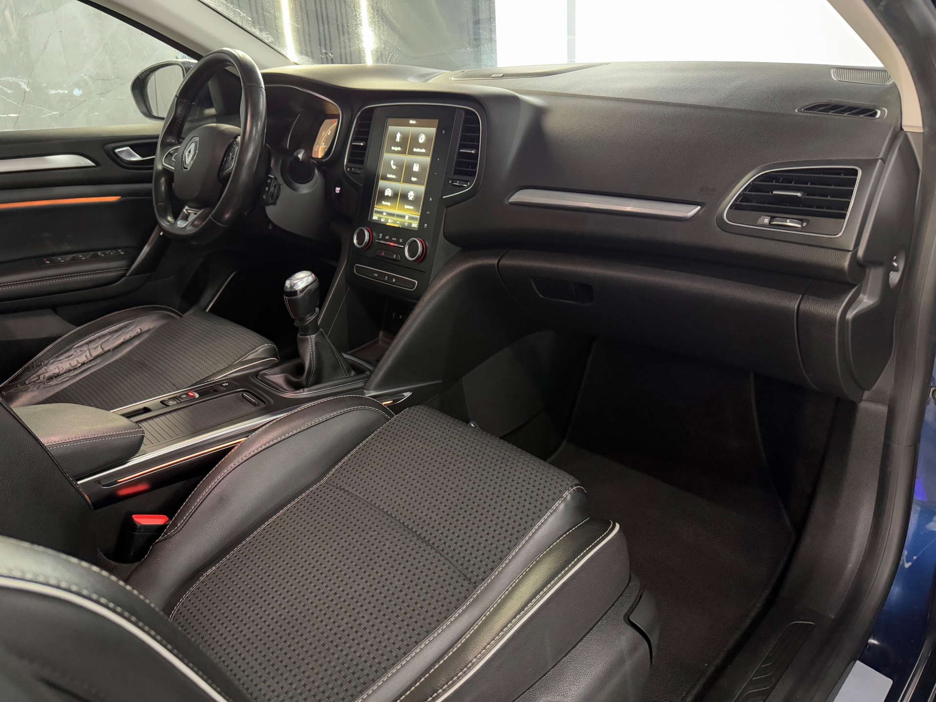 Renault Mégane Estate 1.2 TCe Bose (2017), foto 9