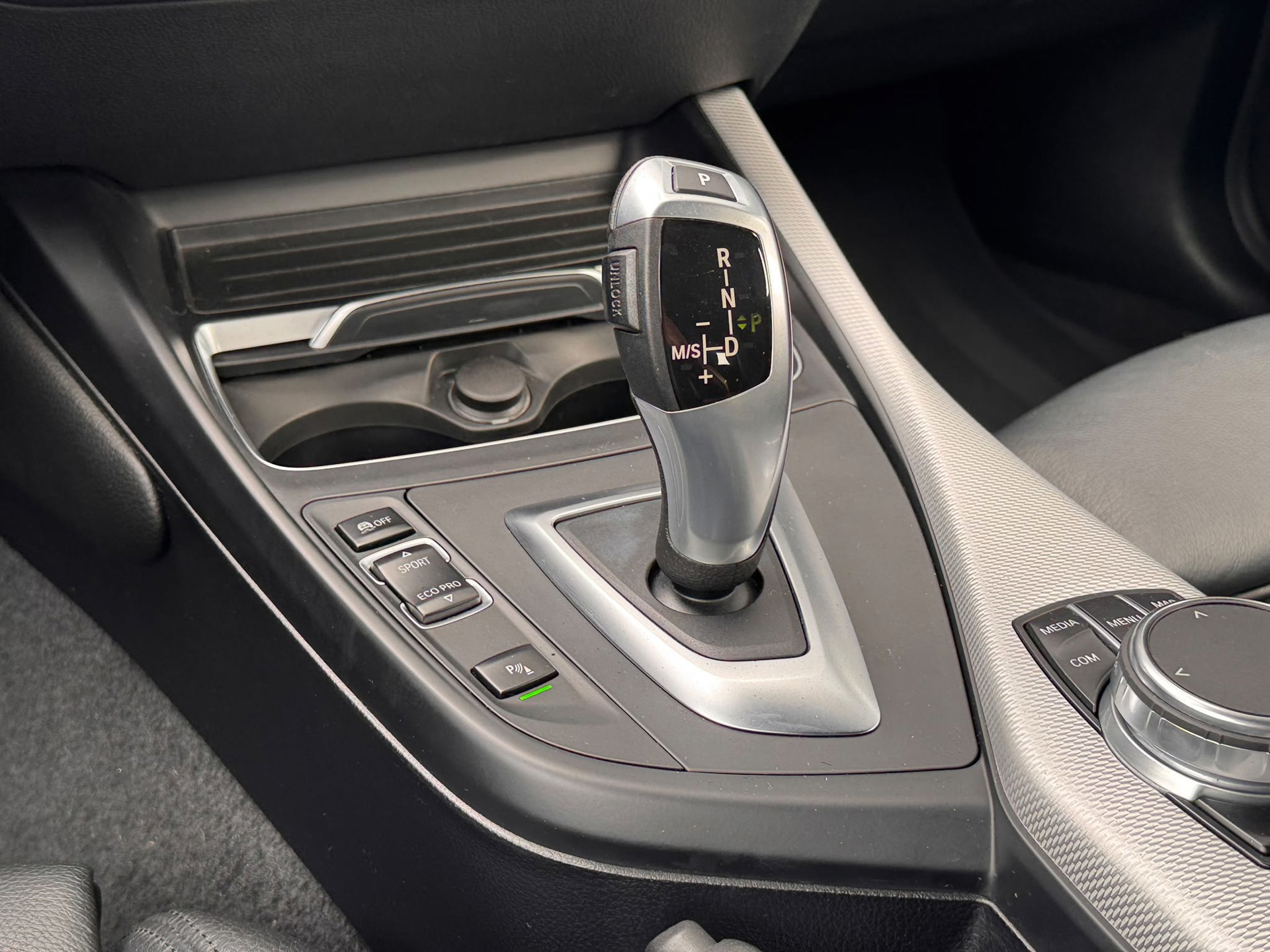 BMW 1-Serie 118i High Executive M-SPORT AUT (2019), foto 12