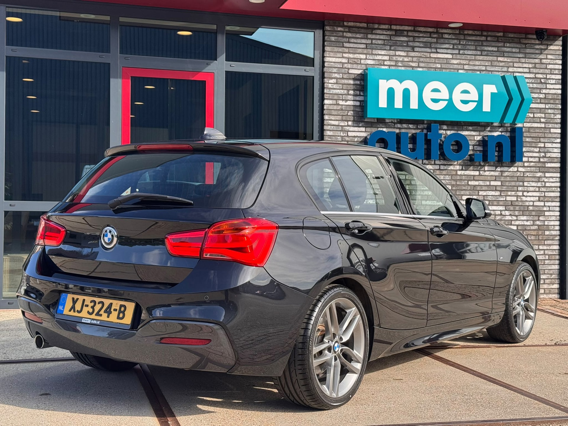 BMW 1-Serie 118i High Executive M-SPORT AUT (2019), foto 3