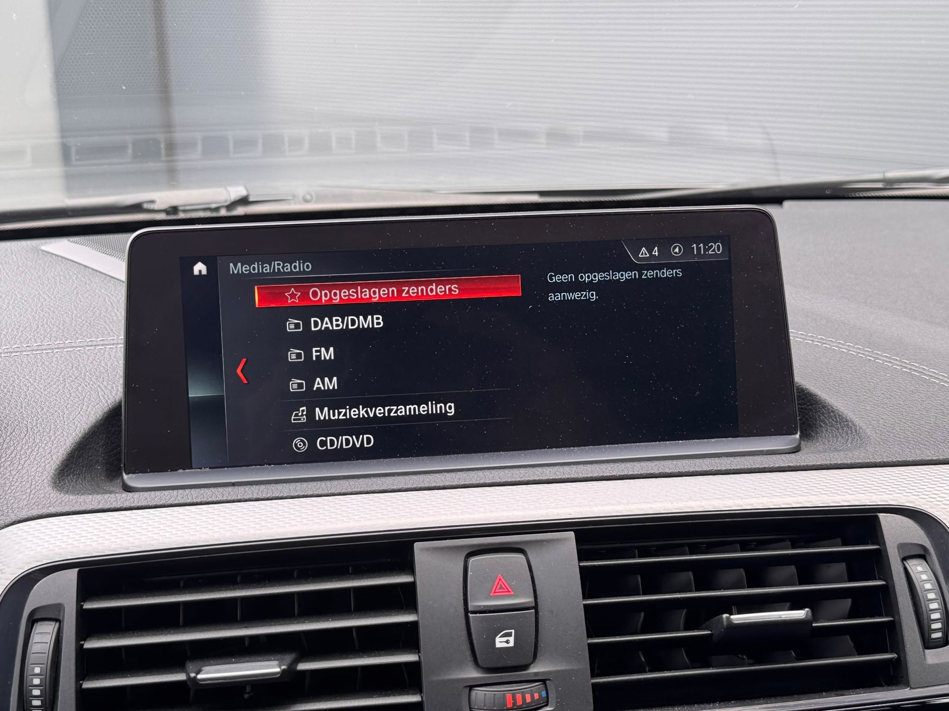 BMW 1-Serie 118i High Executive M-SPORT AUT (2019), foto 24