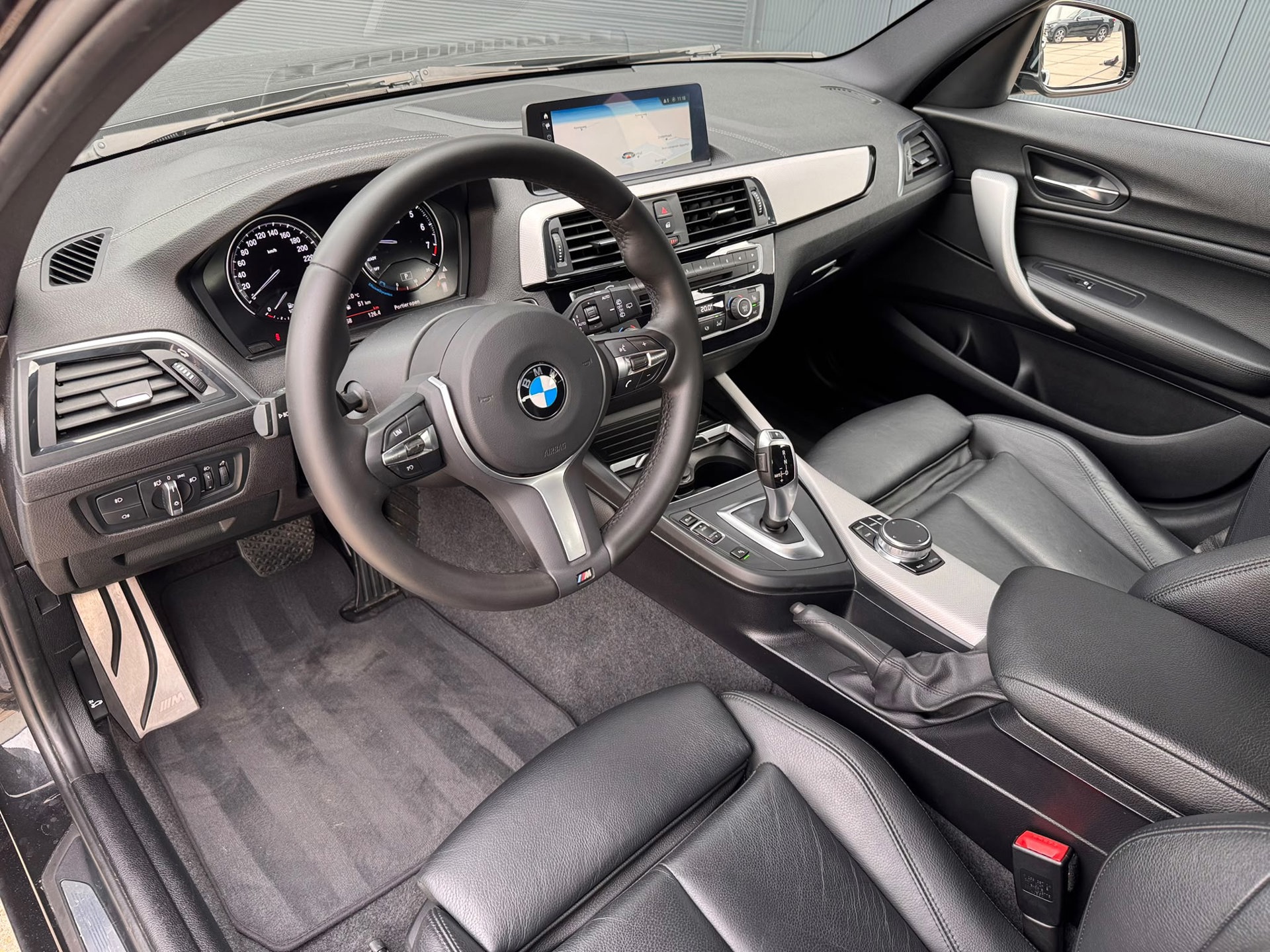 BMW 1-Serie 118i High Executive M-SPORT AUT (2019), foto 4