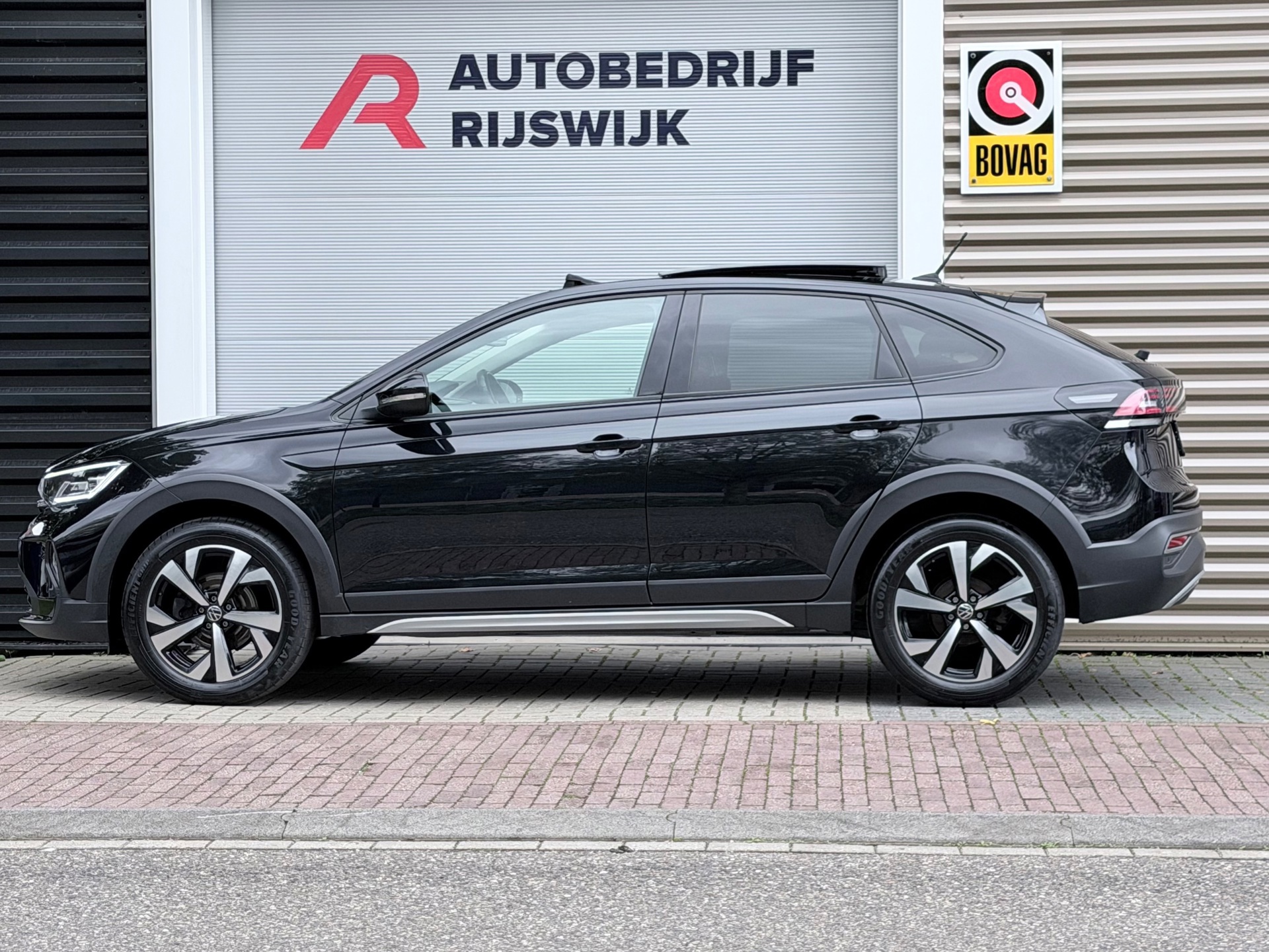 Volkswagen Taigo 1.0 TSI Style (2022), foto 2