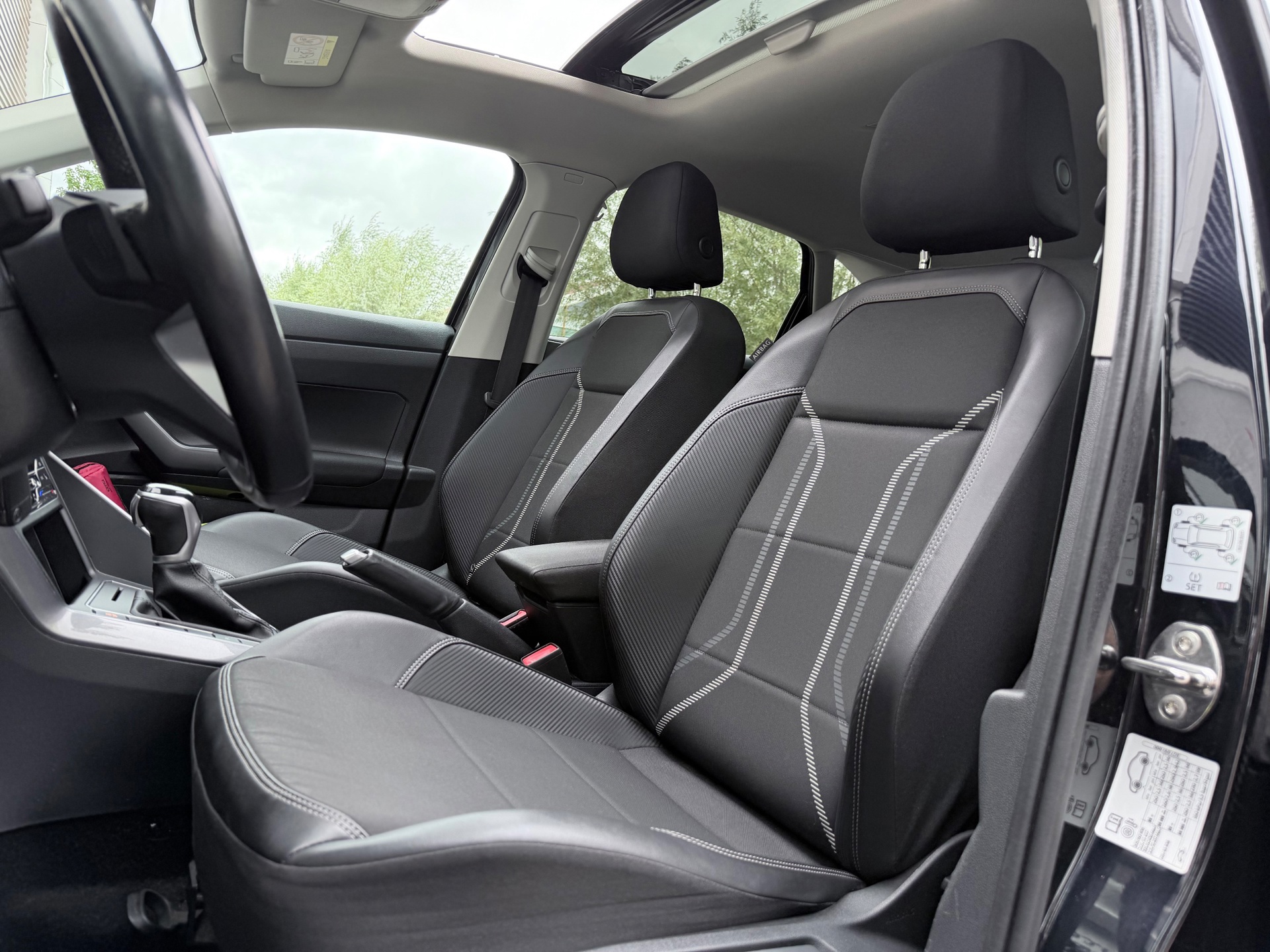 Volkswagen Taigo 1.0 TSI Style (2022), foto 10