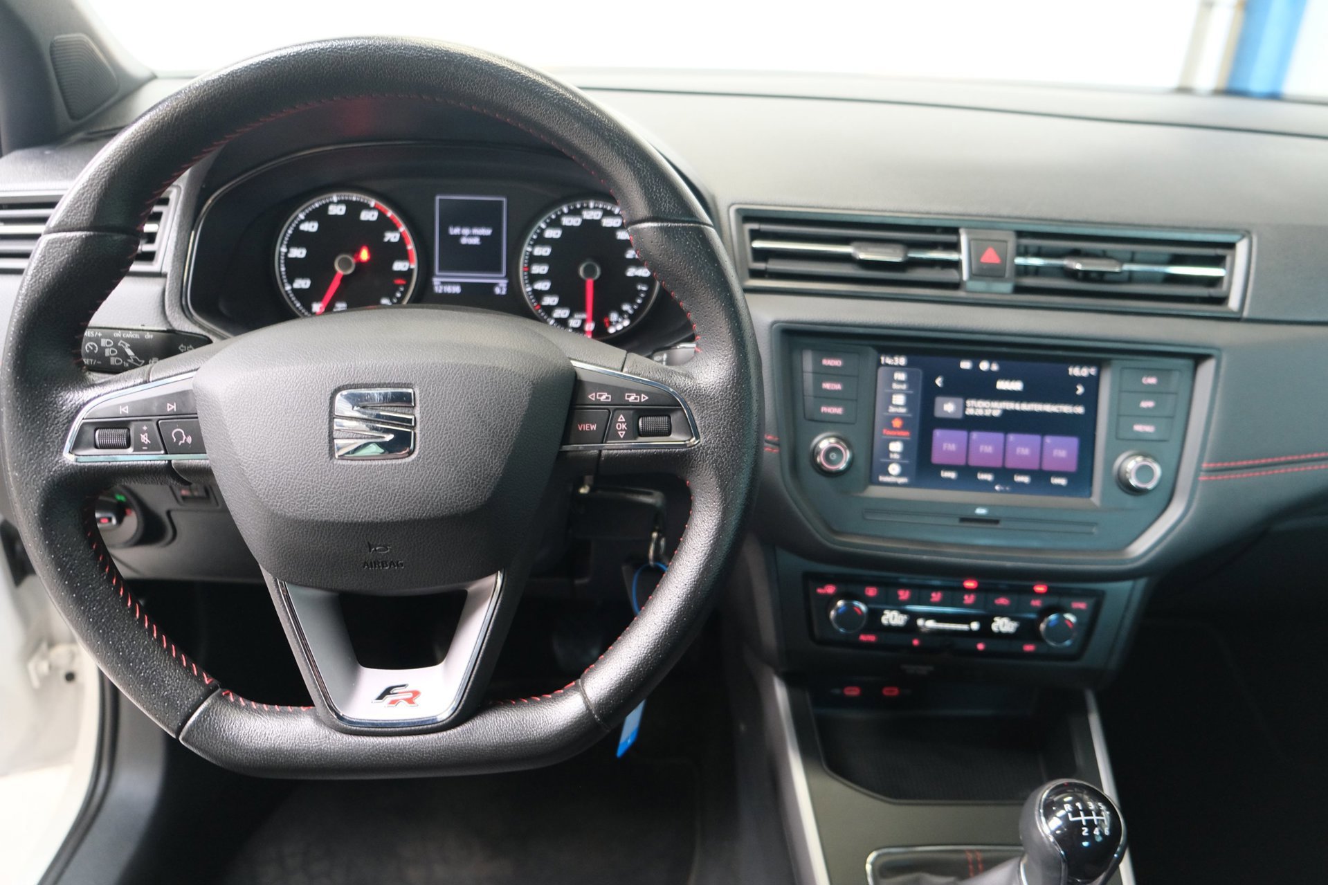 Seat Arona 1.0 TSI FR (2021), foto 15