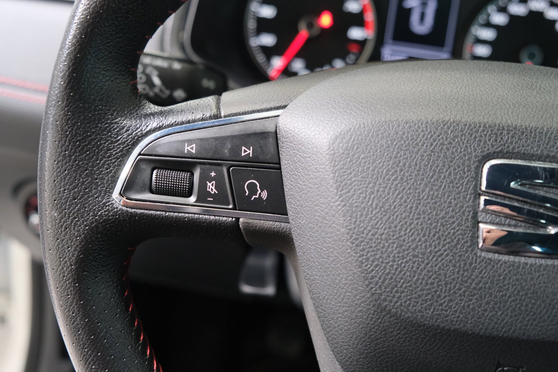 Seat Arona 1.0 TSI FR (2021), foto 22
