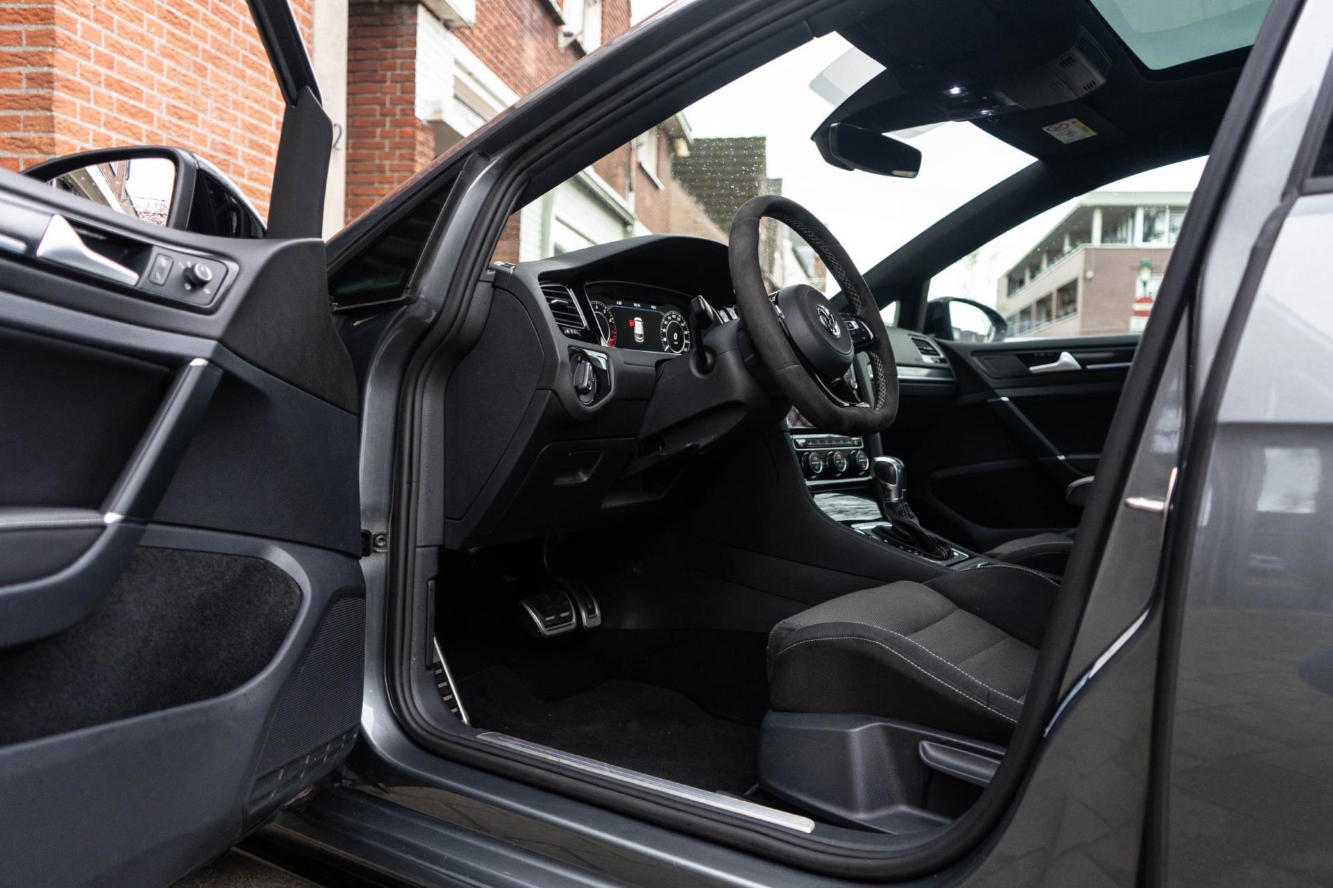 Volkswagen Golf 2.0 TSI 310PK 4Motion R (2017), foto 15
