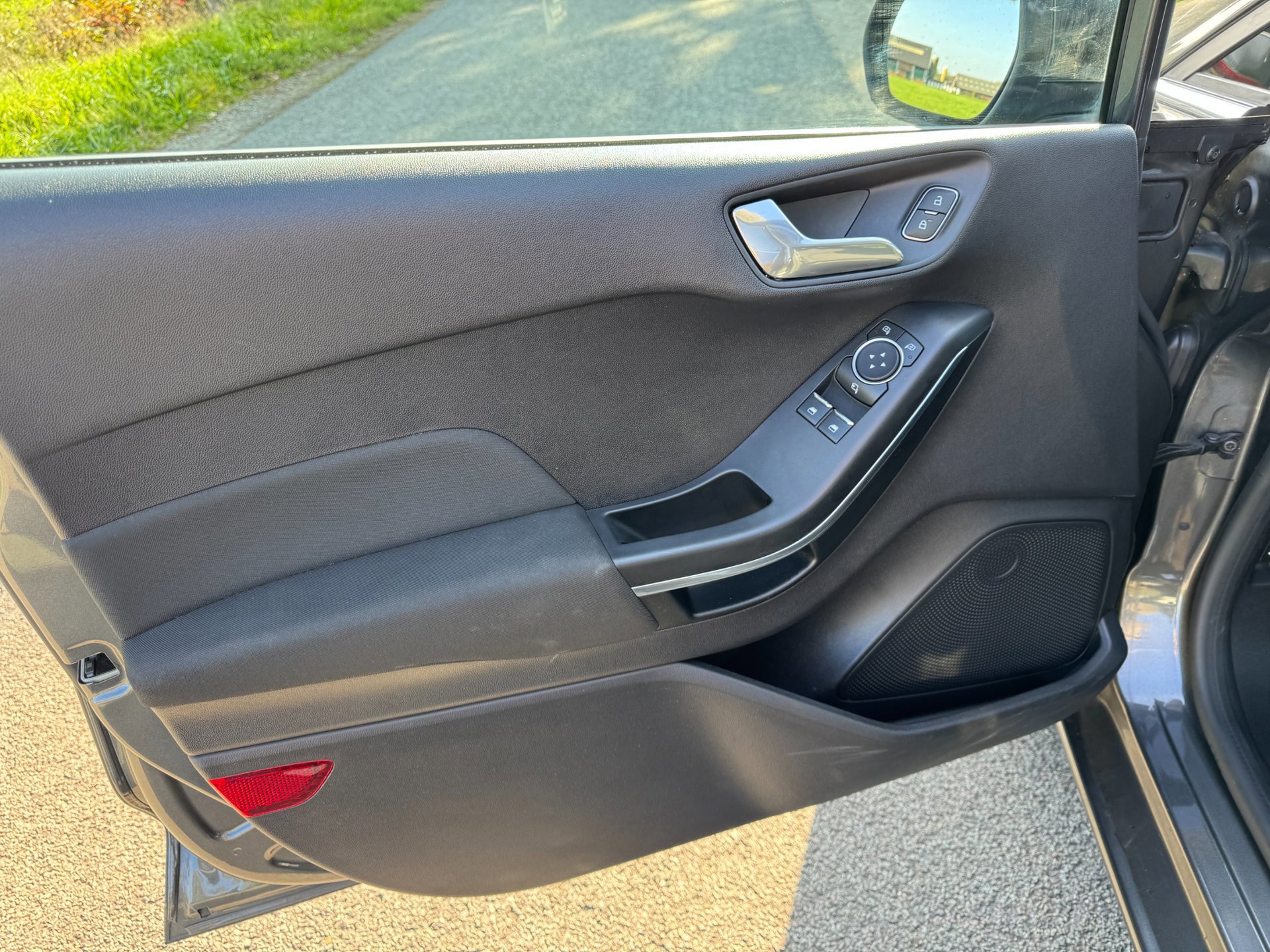 Ford Fiesta 1.0 EcoBoost Titanium top (2019), foto 11