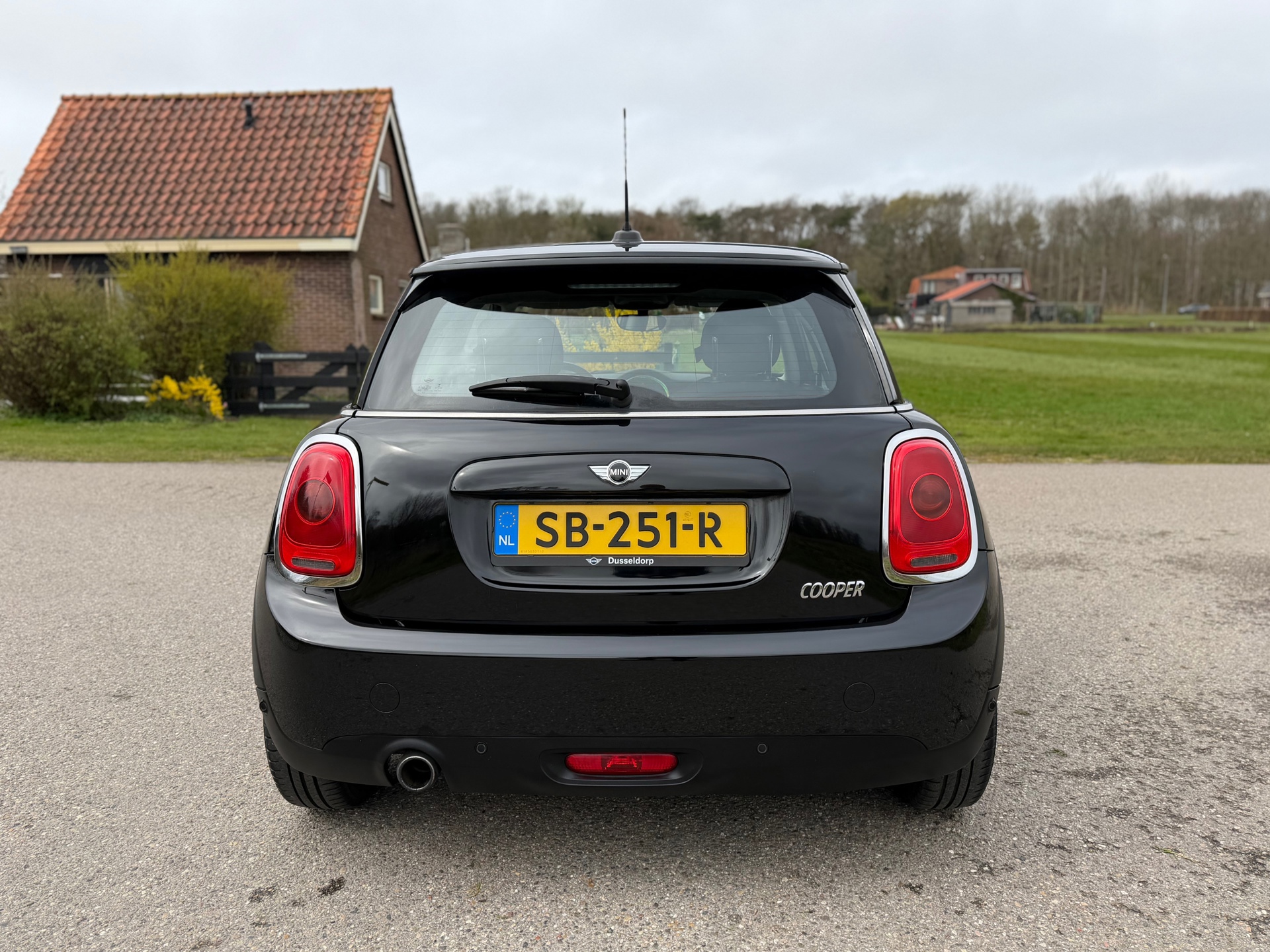 Mini 1.5 Cooper Business (2018), foto 16