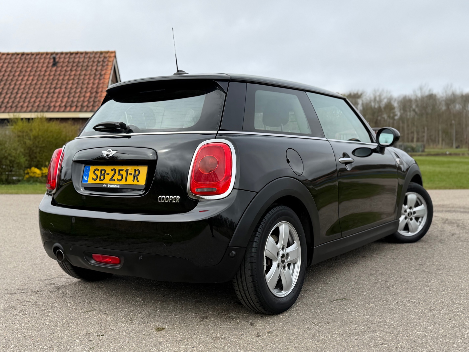 Mini 1.5 Cooper Business (2018), foto 18