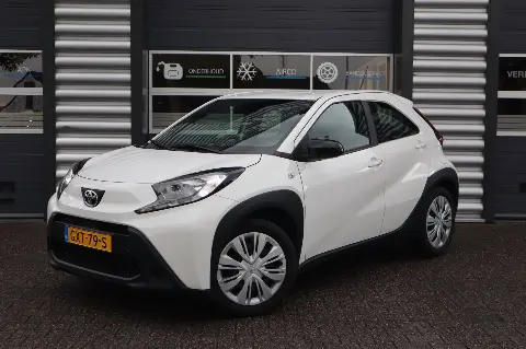 Toyota Aygo X 1.0 VVT-i MT Play Dealeronderhouden (2024)