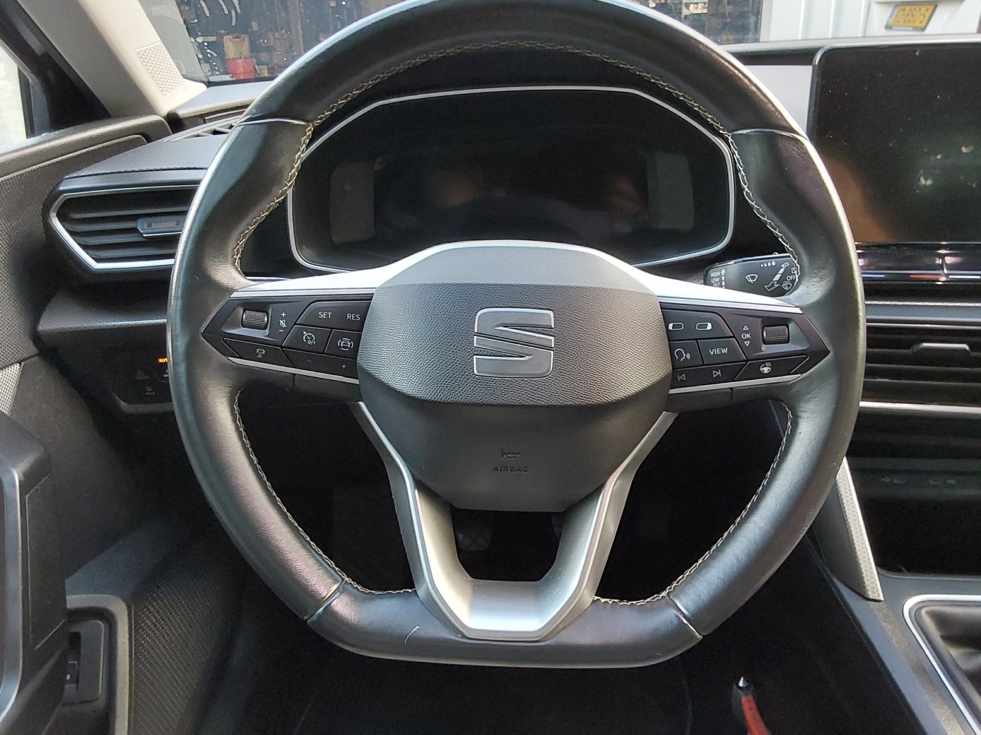 Seat Leon Sportstourer 1.0 TSI Style Business Intense (2022), foto 16