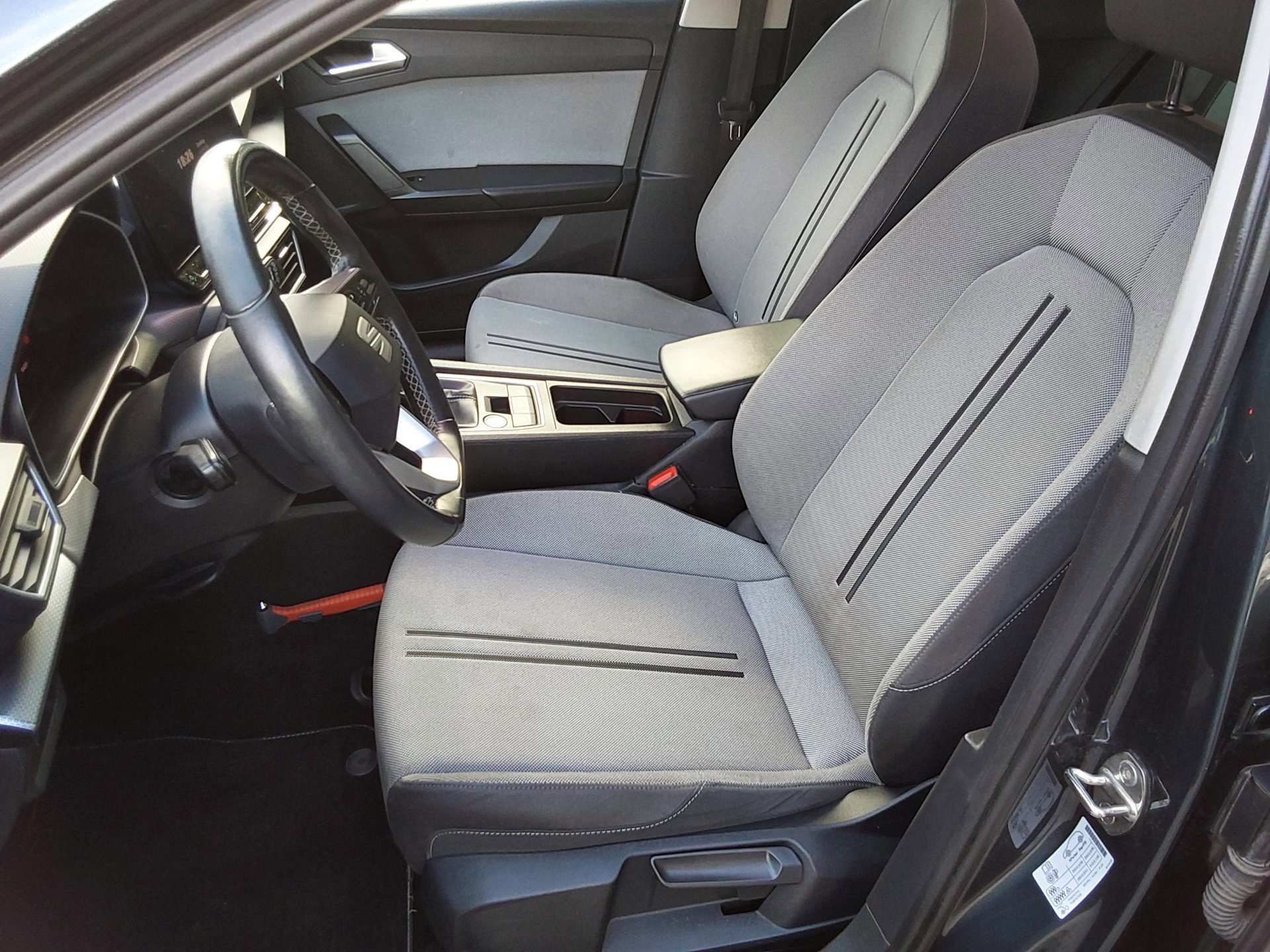 Seat Leon Sportstourer 1.0 TSI Style Business Intense (2022), foto 7