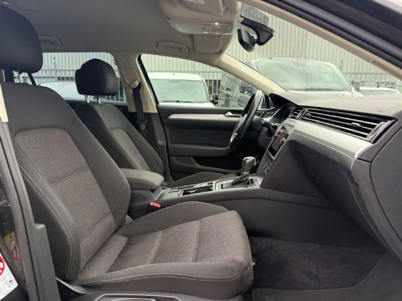 Volkswagen Passat Variant 1.8 TSI Highline (2018), foto 12