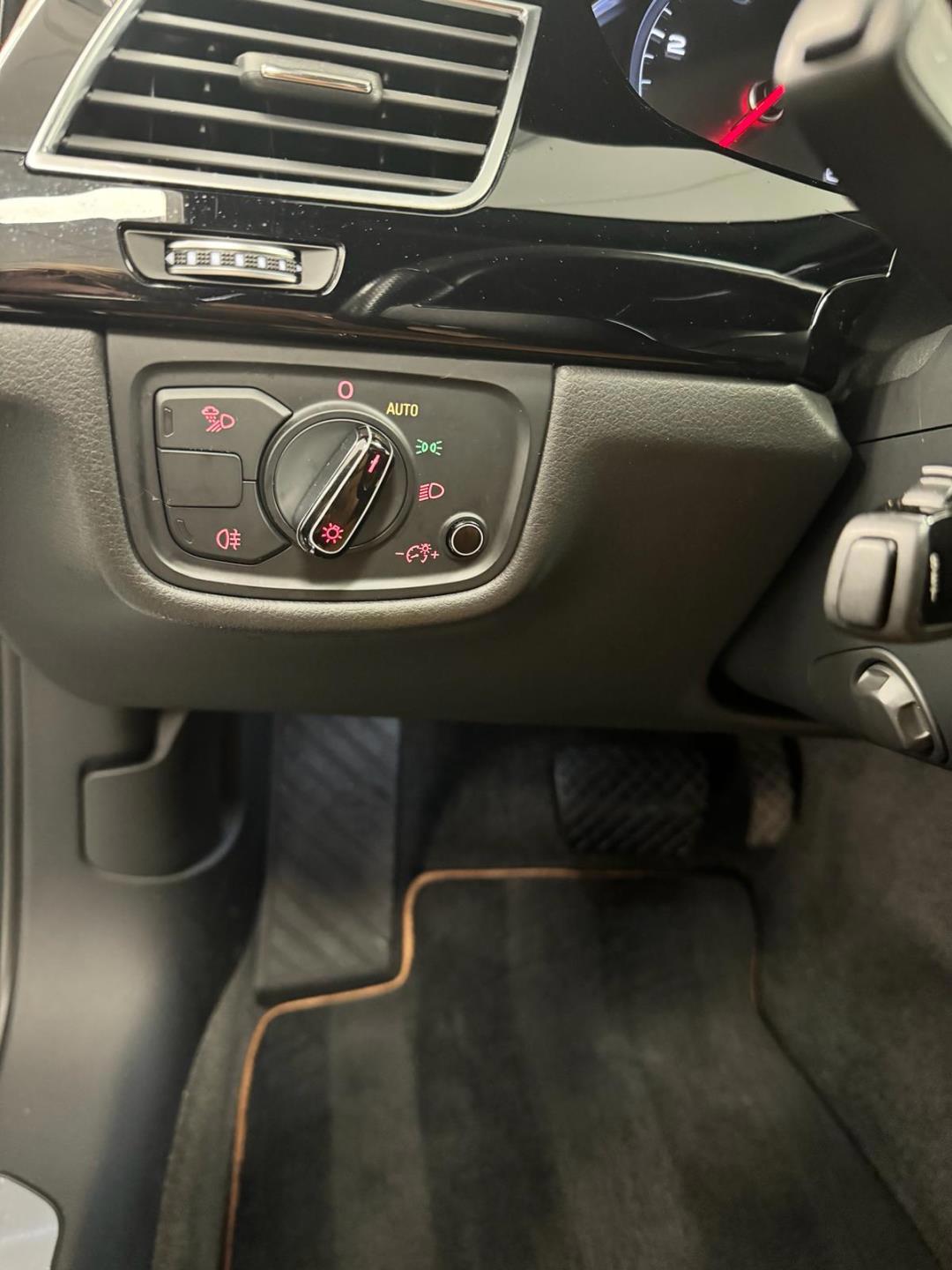Audi A8 4.2 TDI quattro Pro Line (2017), foto 12