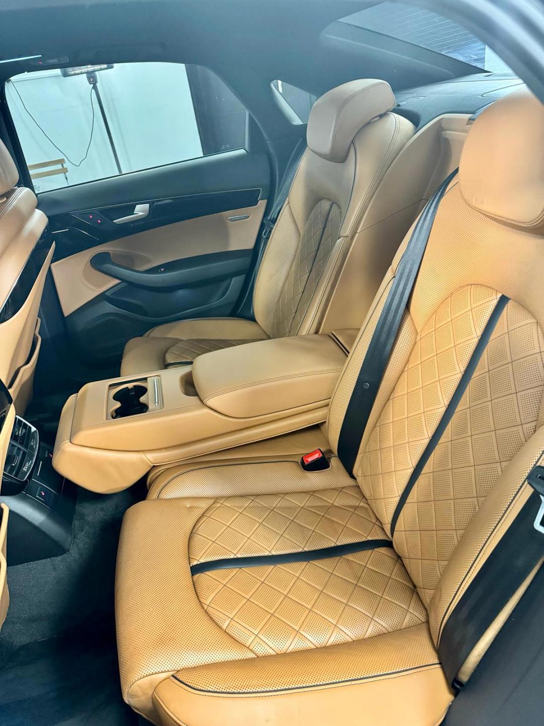 Audi A8 4.2 TDI quattro Pro Line (2017), foto 14