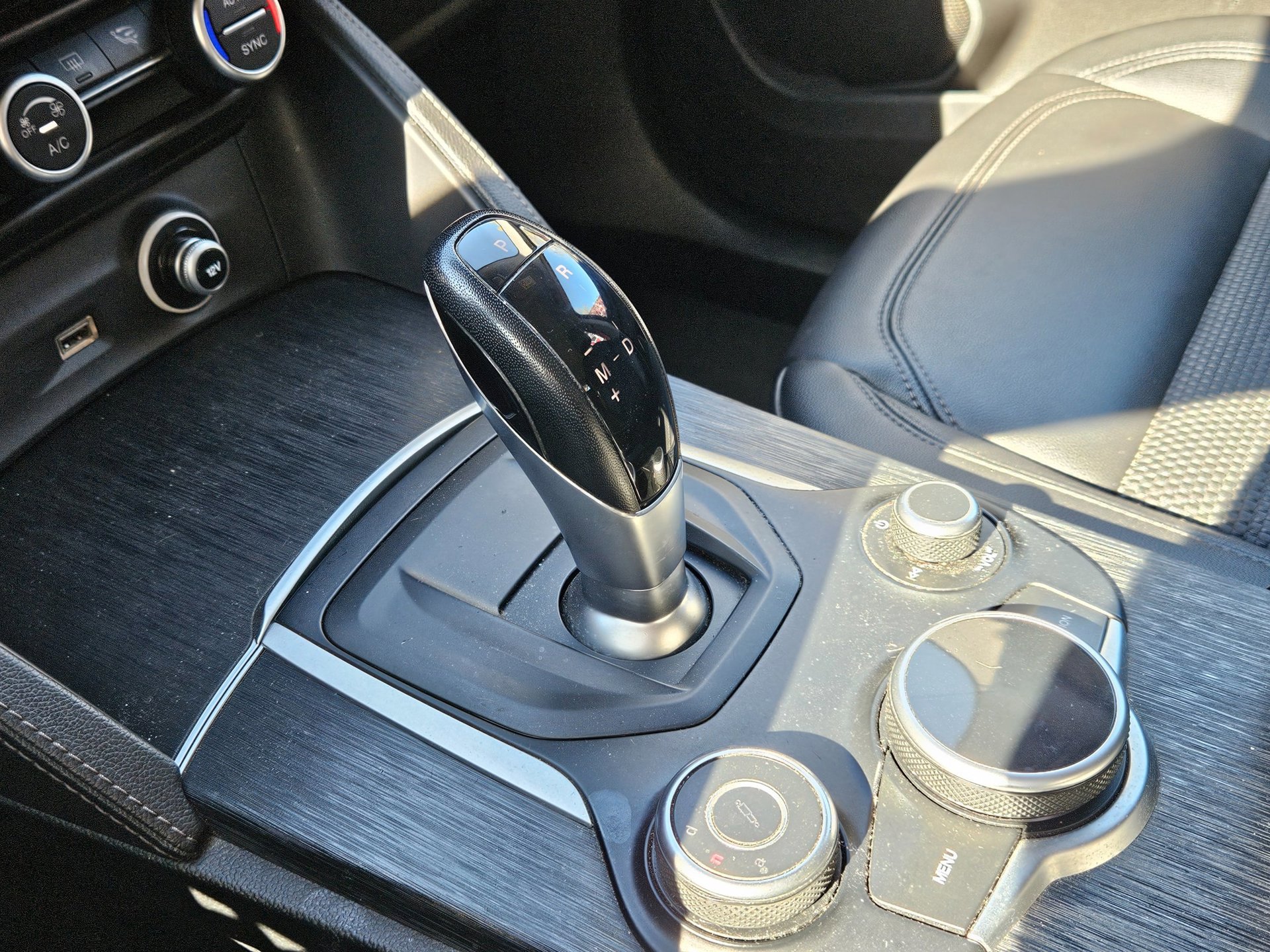 Alfa Romeo Stelvio 2.0 T AWD 280PK (2019), foto 8