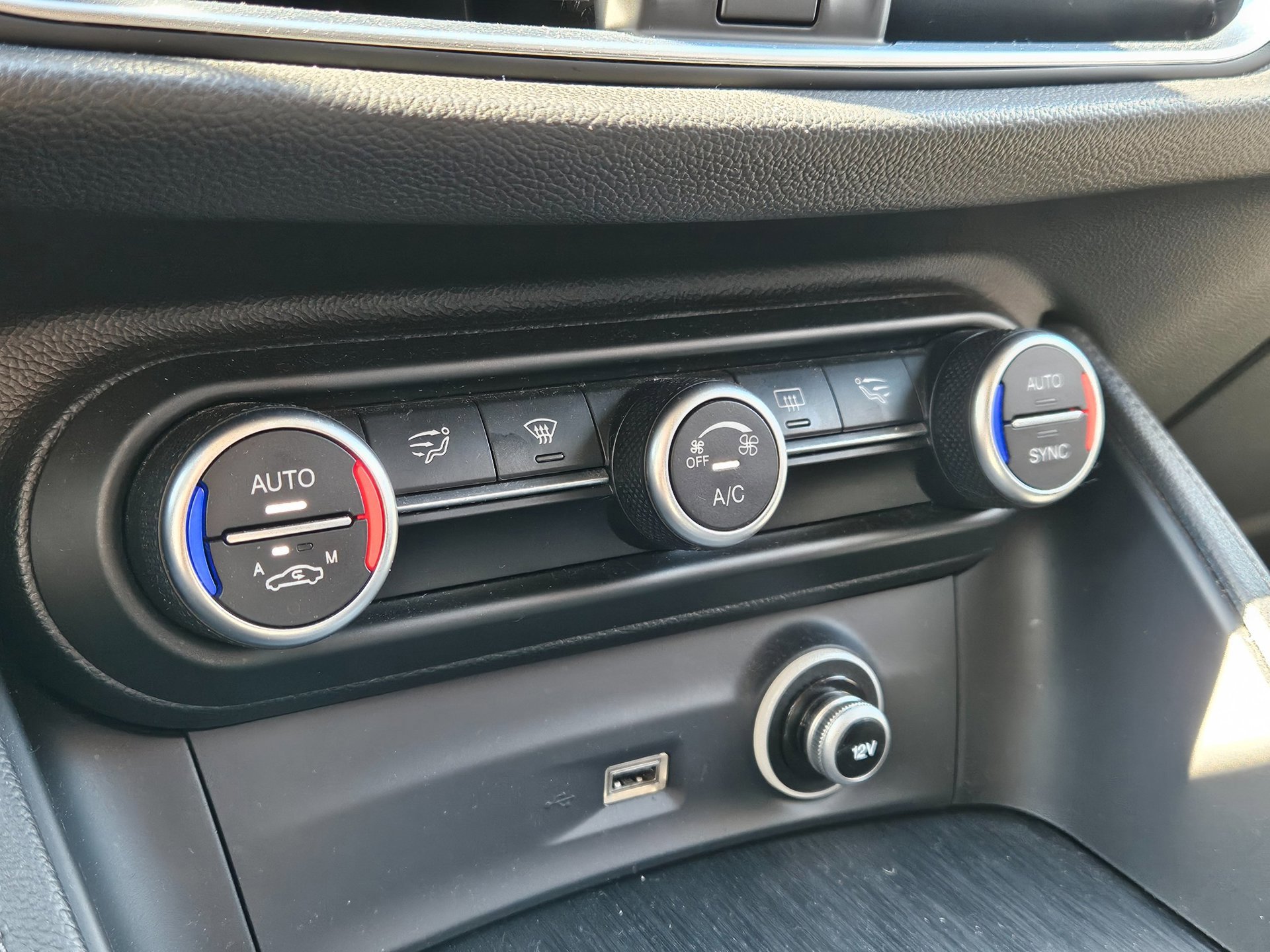 Alfa Romeo Stelvio 2.0 T AWD 280PK (2019), foto 9
