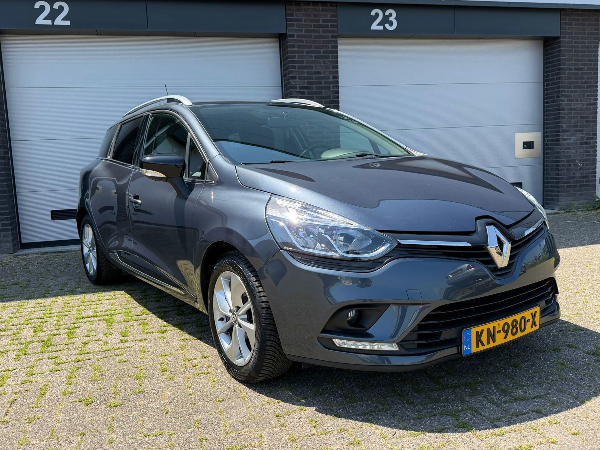 Renault Clio Estate 0.9 TCe Limited (2016), foto 2