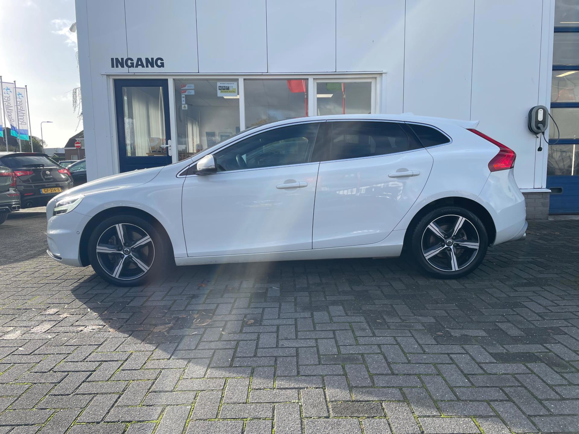 Volvo V40 1.5 T3 Polar (2019), foto 6