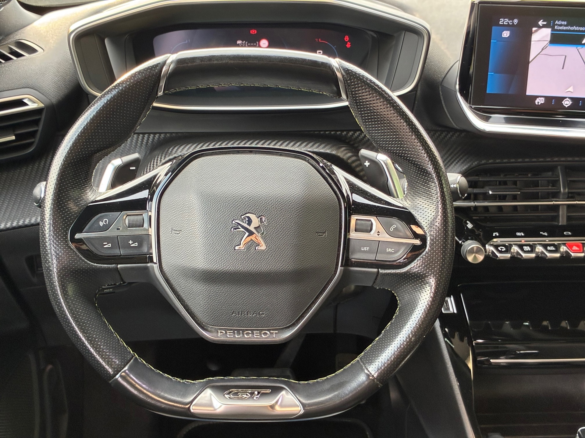 Peugeot 2008 1.2 PureTech GT (2021), foto 2