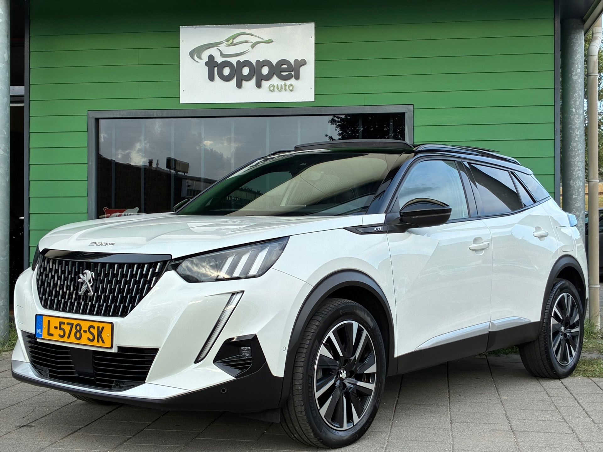 Peugeot 2008 1.2 PureTech GT (2021), foto 5