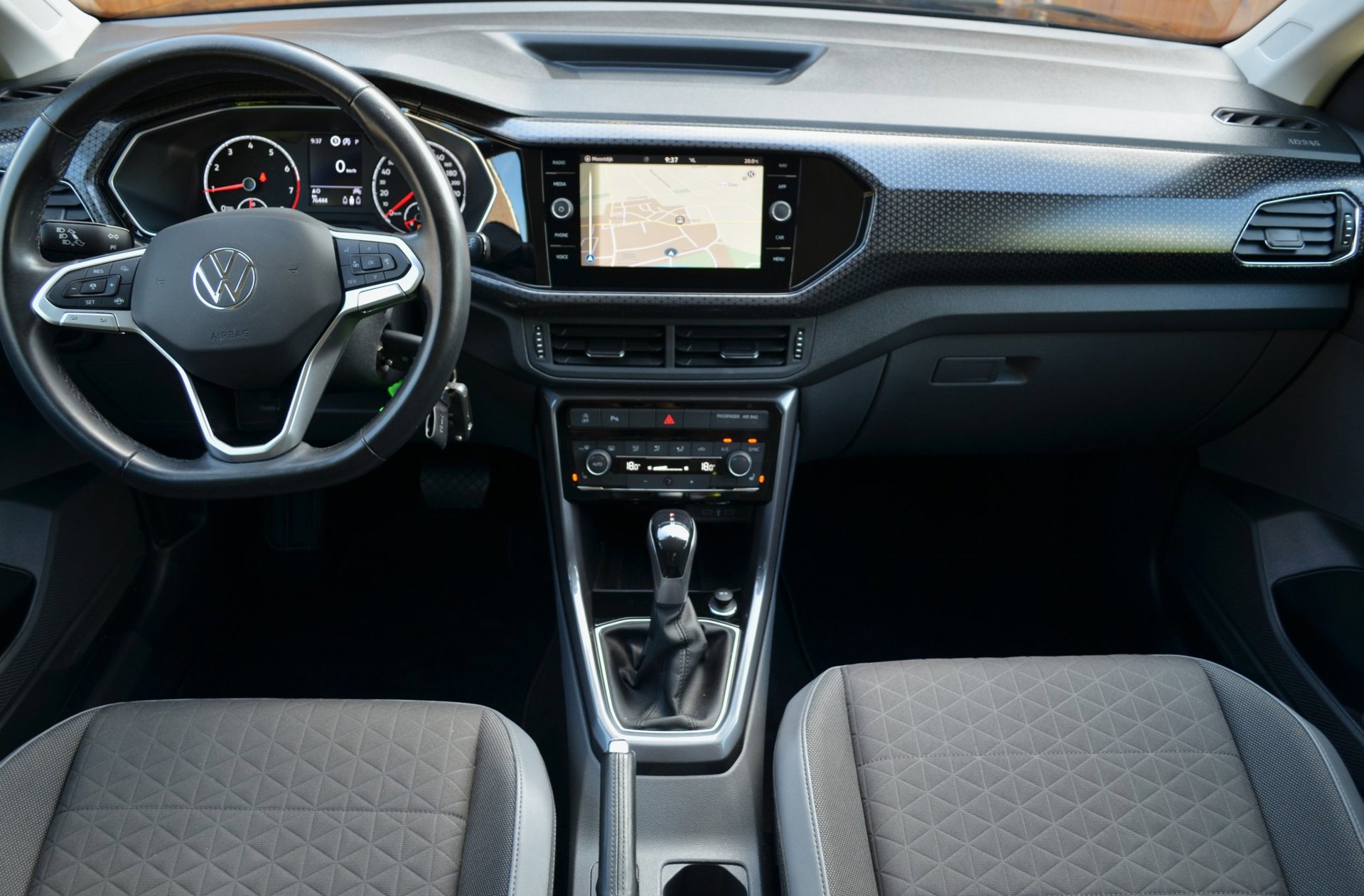Volkswagen T-Cross 1.0 TSI Style (2021), foto 12