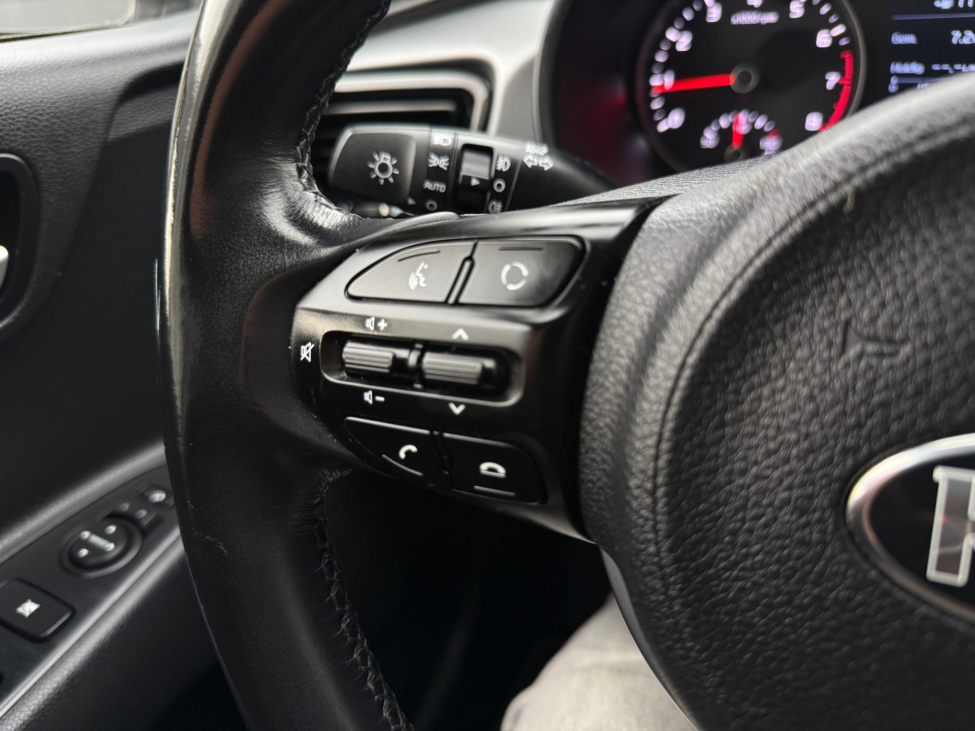 Kia Rio 1.0 TGDI DynamicLine (2018), foto 12