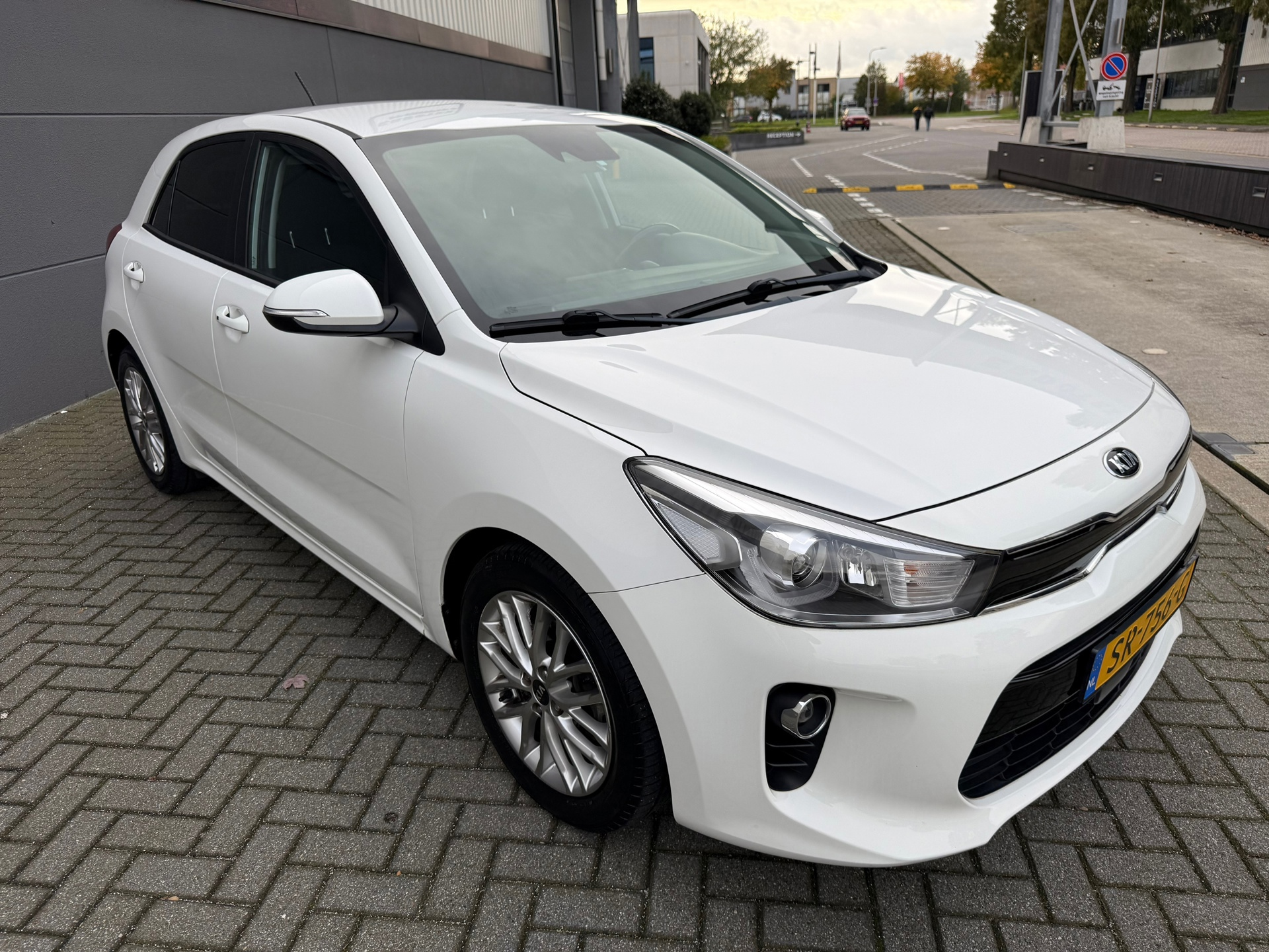 Kia Rio 1.0 TGDI DynamicLine (2018), foto 3