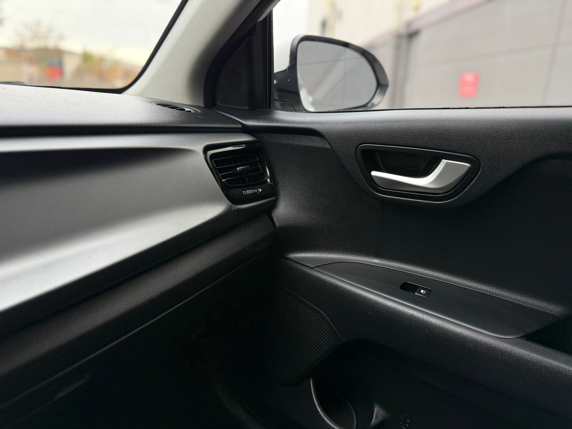 Kia Rio 1.0 TGDI DynamicLine (2018), foto 24