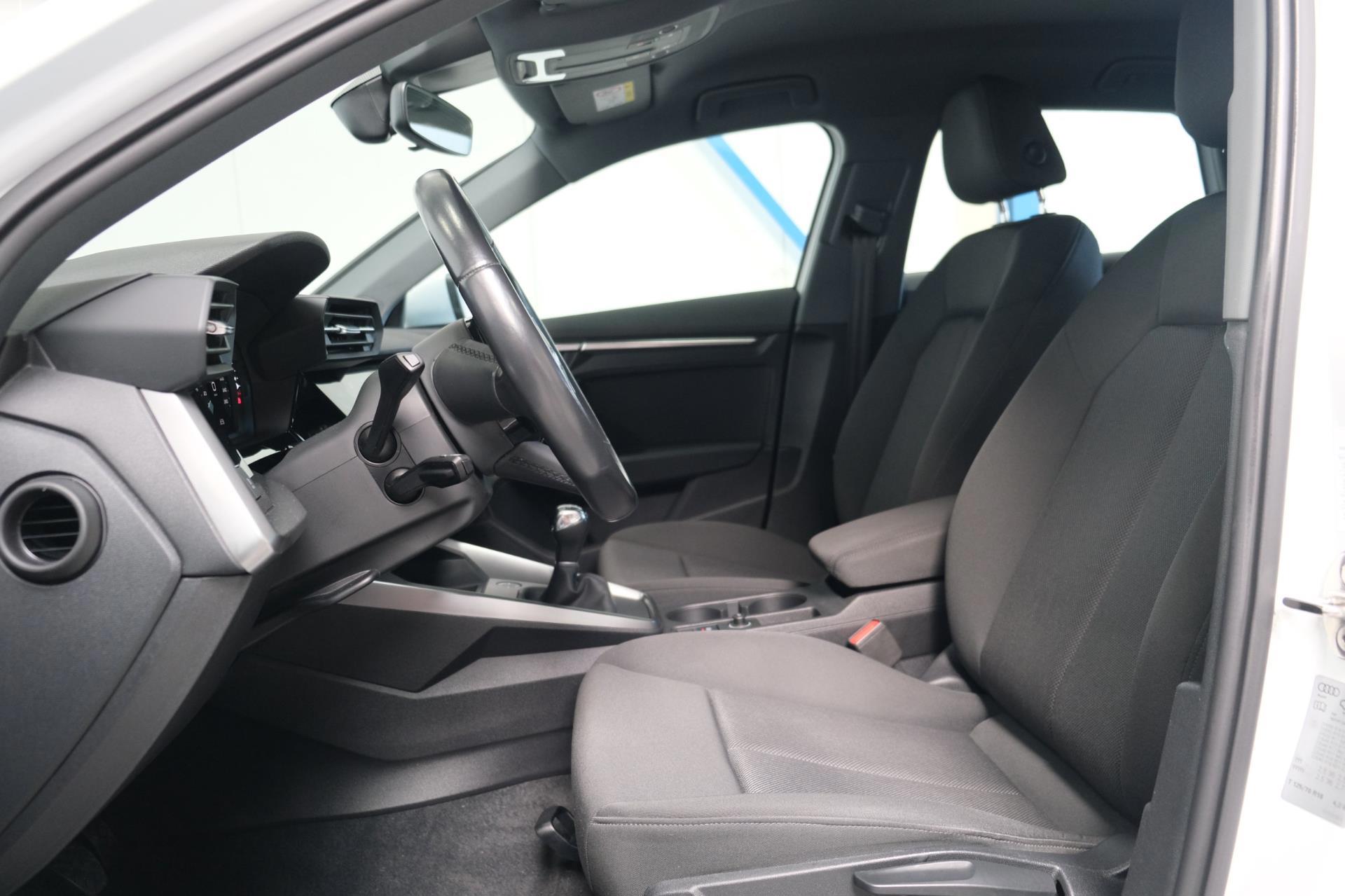 Audi A3 Sportback 30 TFSI Pro Line (2021), foto 11