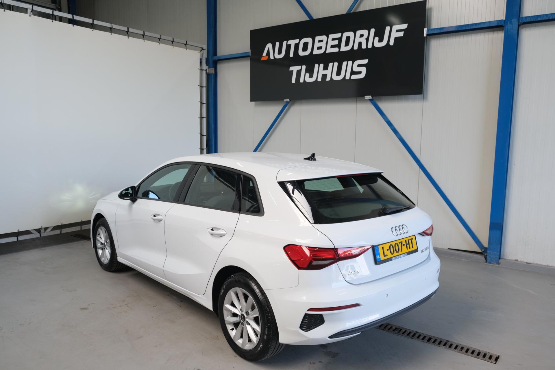 Audi A3 Sportback 30 TFSI Pro Line (2021), foto 4