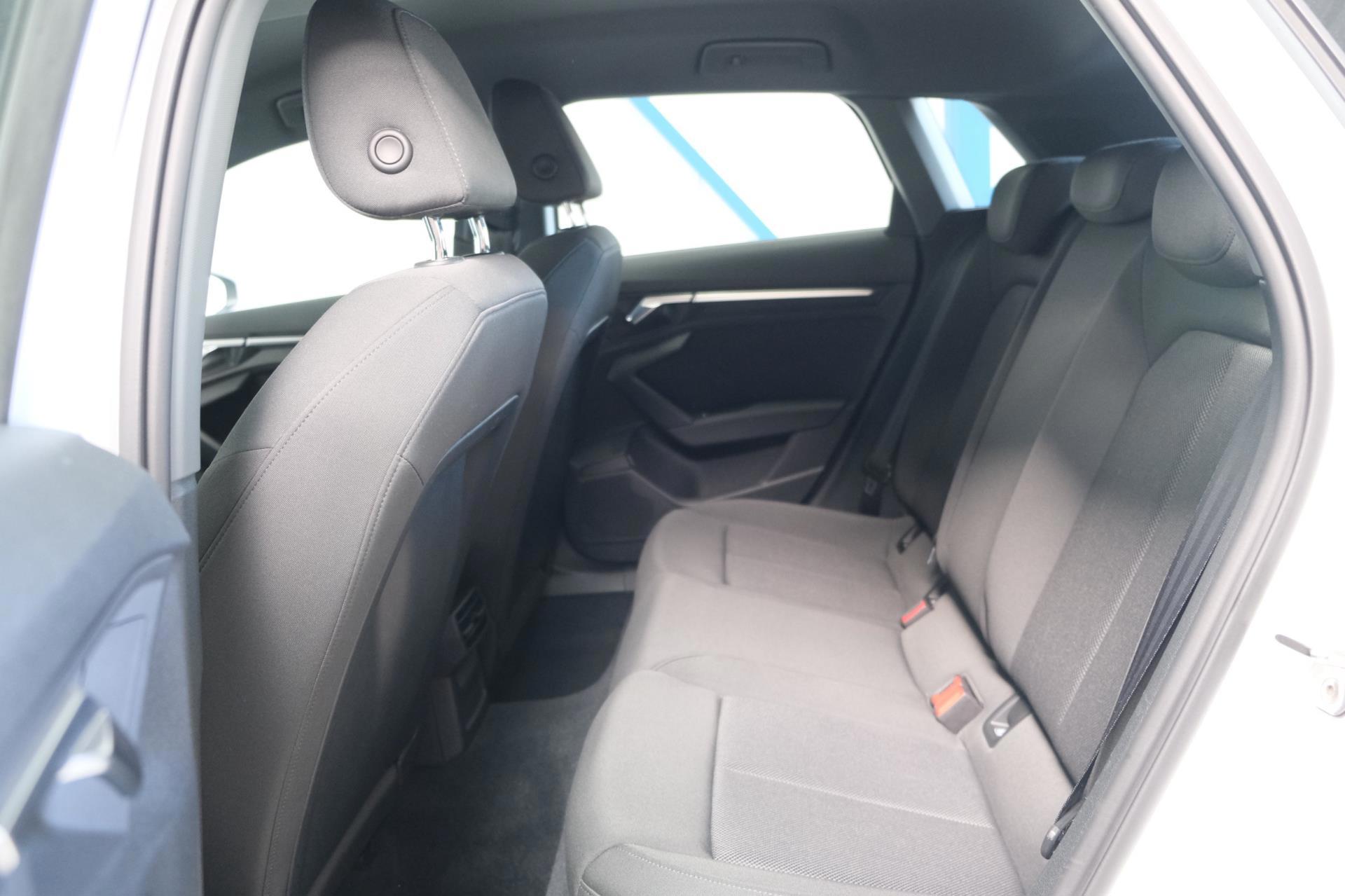 Audi A3 Sportback 30 TFSI Pro Line (2021), foto 9