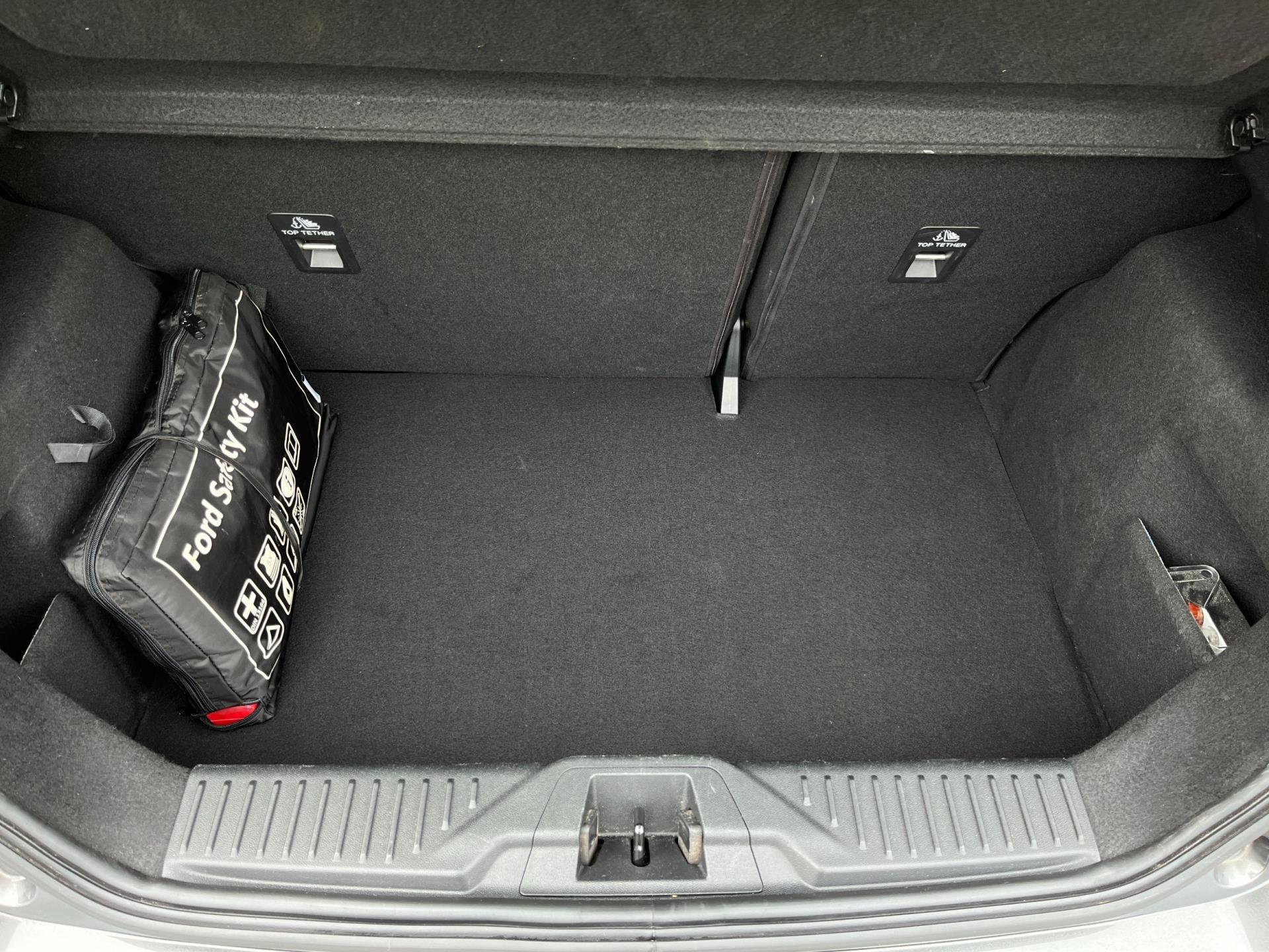 Ford Fiesta 1.0 EcoBoost Titanium (2017), foto 29