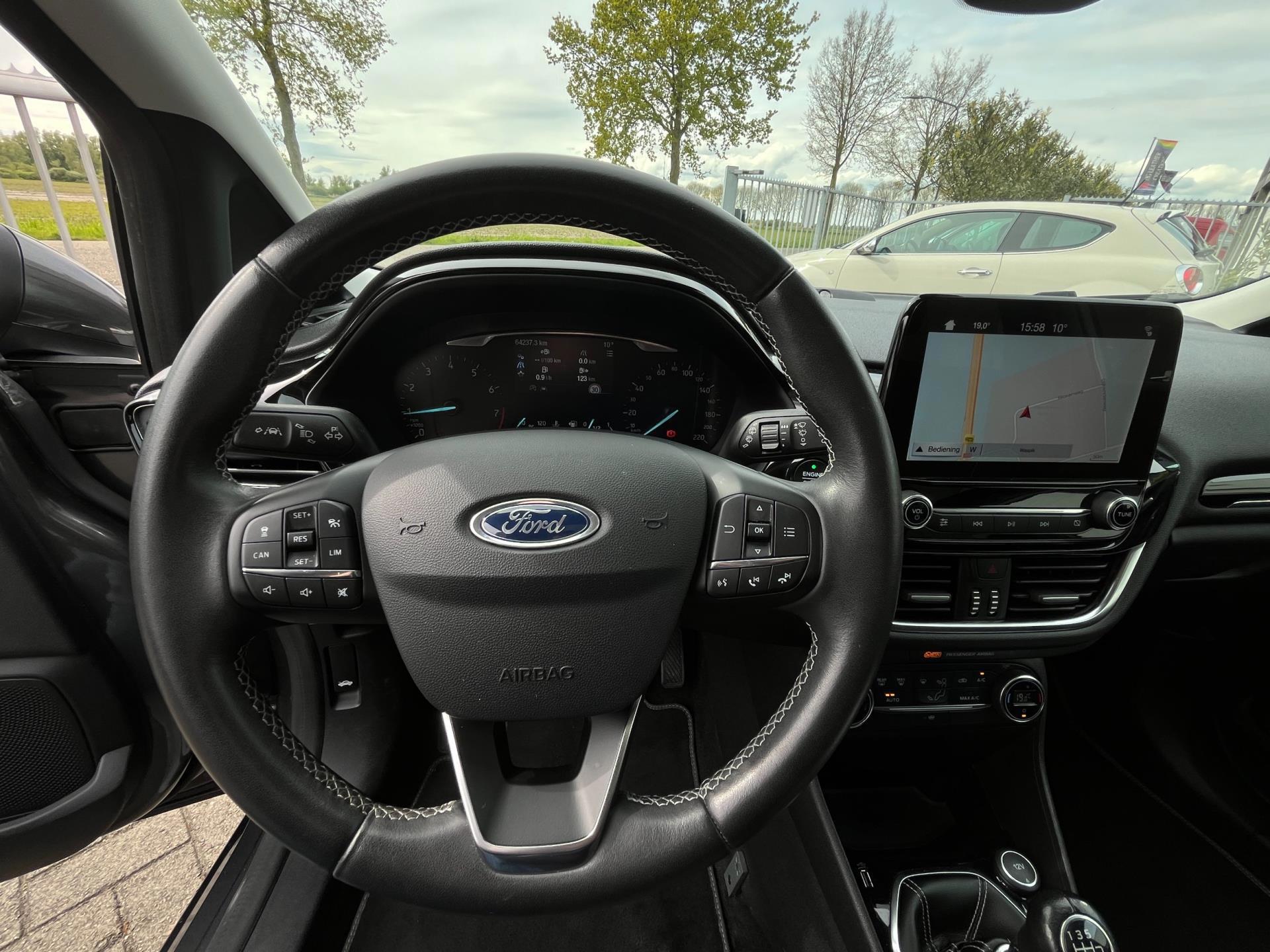 Ford Fiesta 1.0 EcoBoost Titanium (2017), foto 10