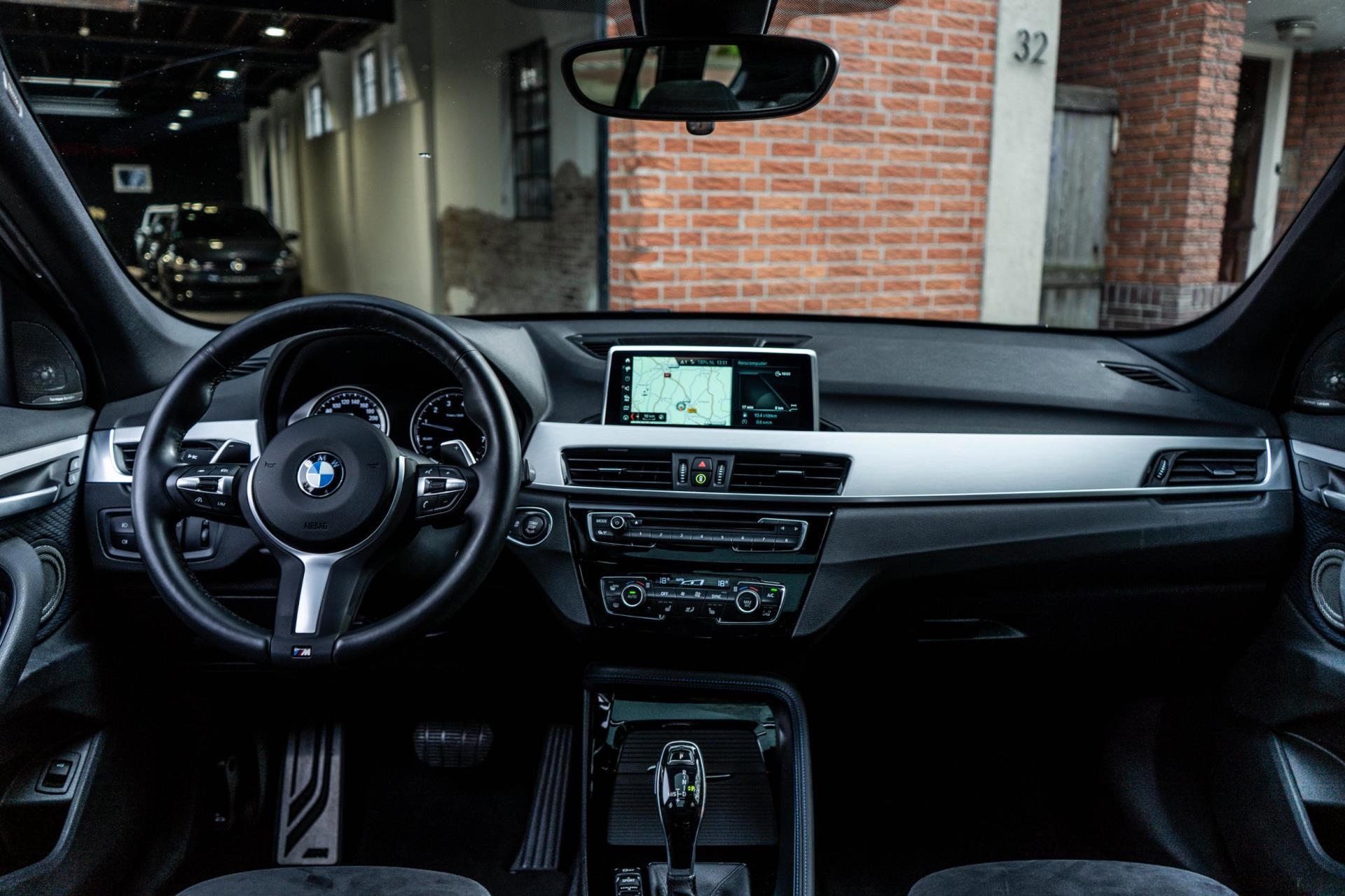 BMW X1 XDrive20i High Executive M-SPORT (2018), foto 11