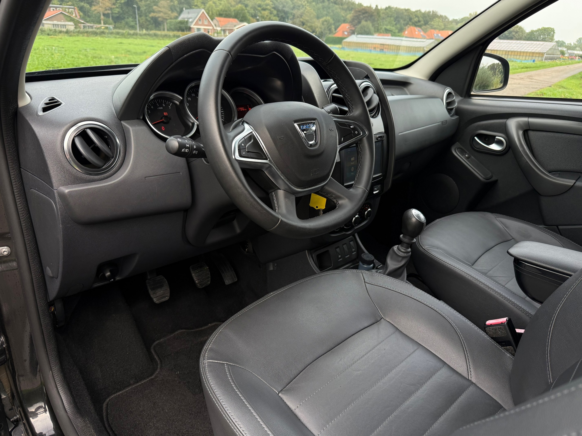 Dacia Duster 1.2 TCe Blackshadow (2017), foto 4