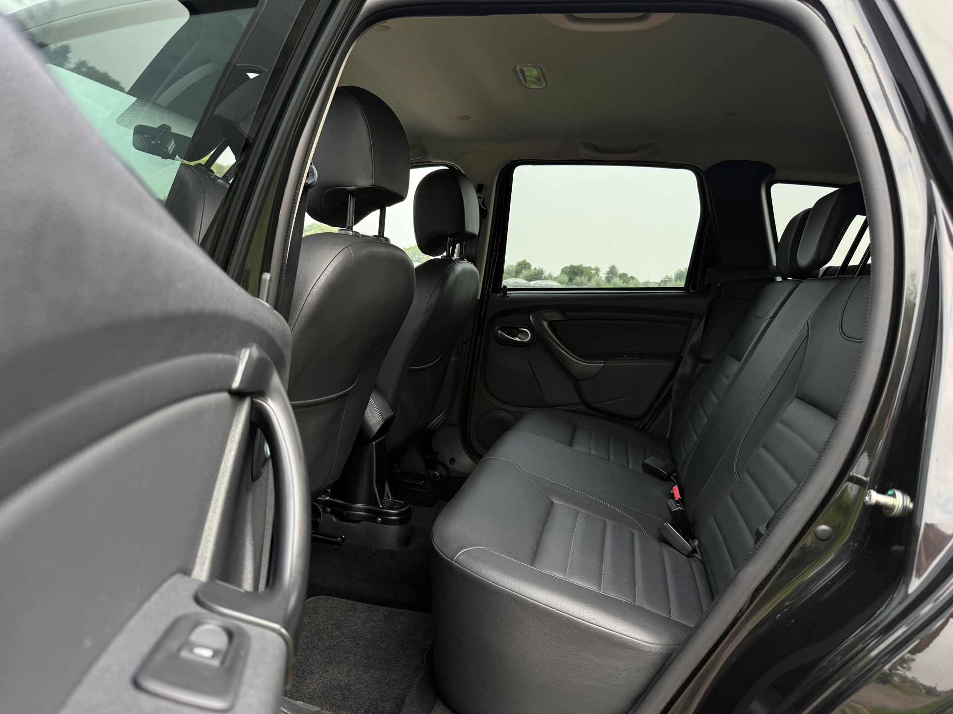 Dacia Duster 1.2 TCe Blackshadow (2017), foto 8