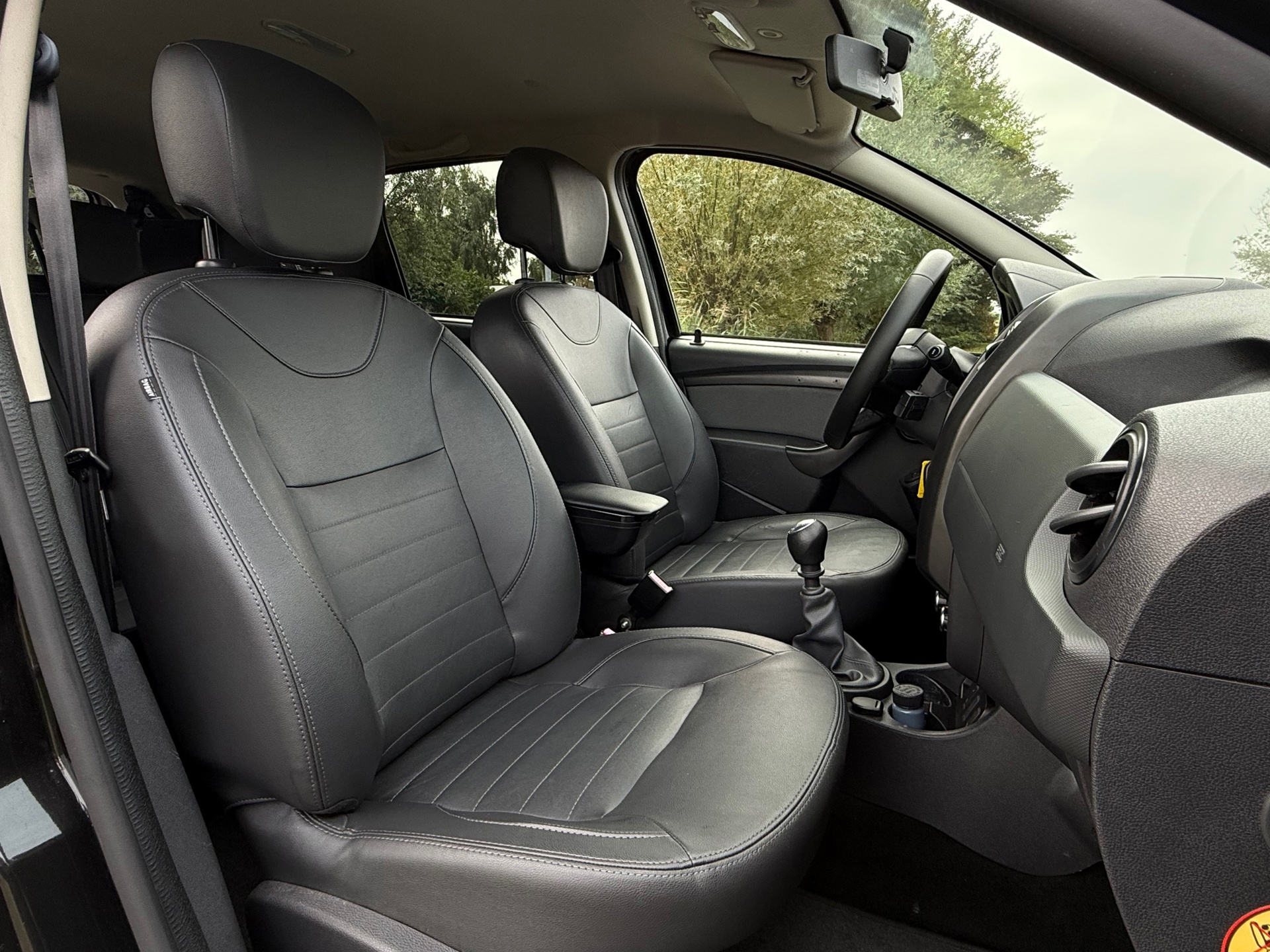 Dacia Duster 1.2 TCe Blackshadow (2017), foto 10