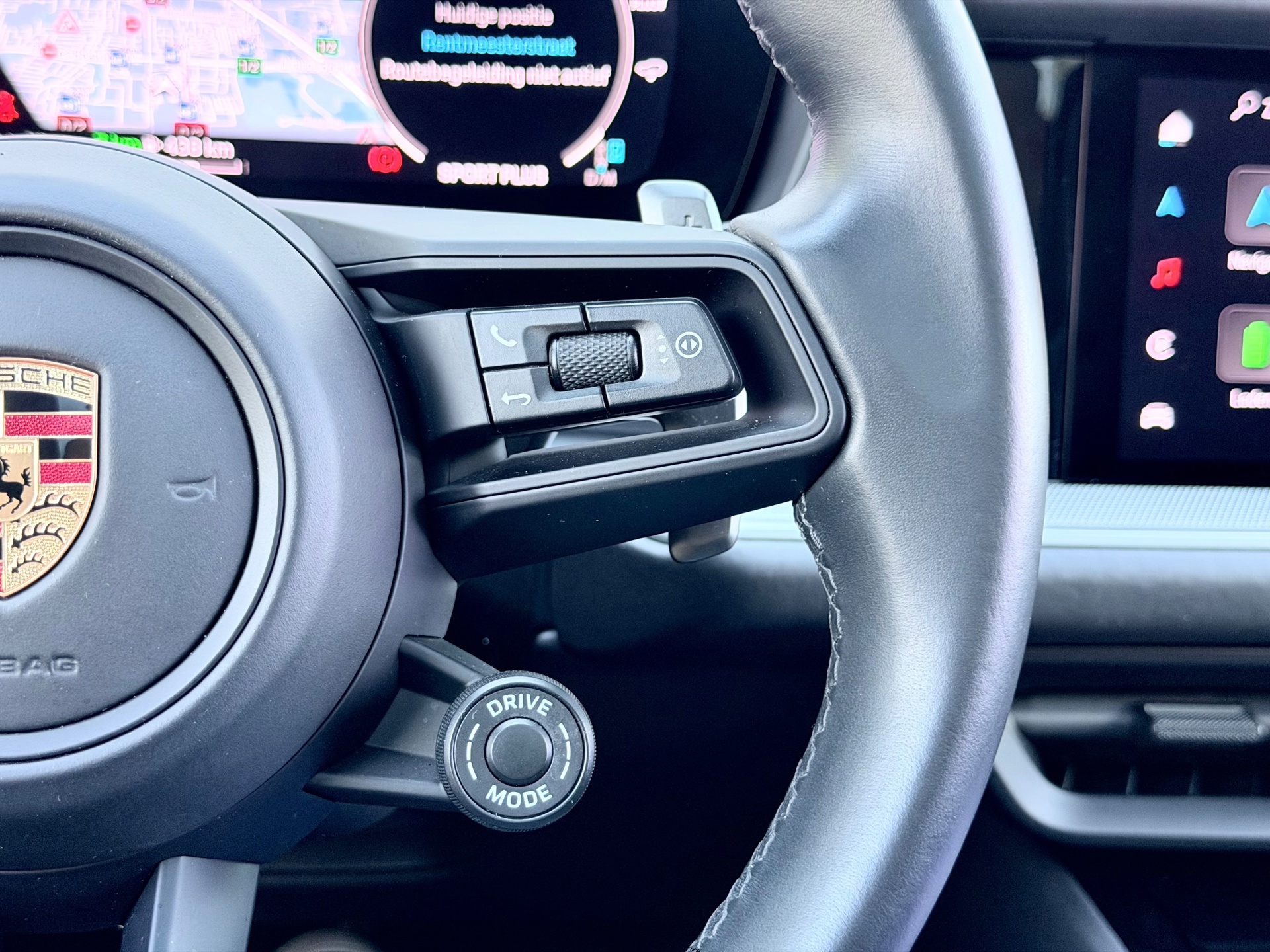 Porsche Cayenne Coupé 3.0 E-Hybrid (2023), foto 20