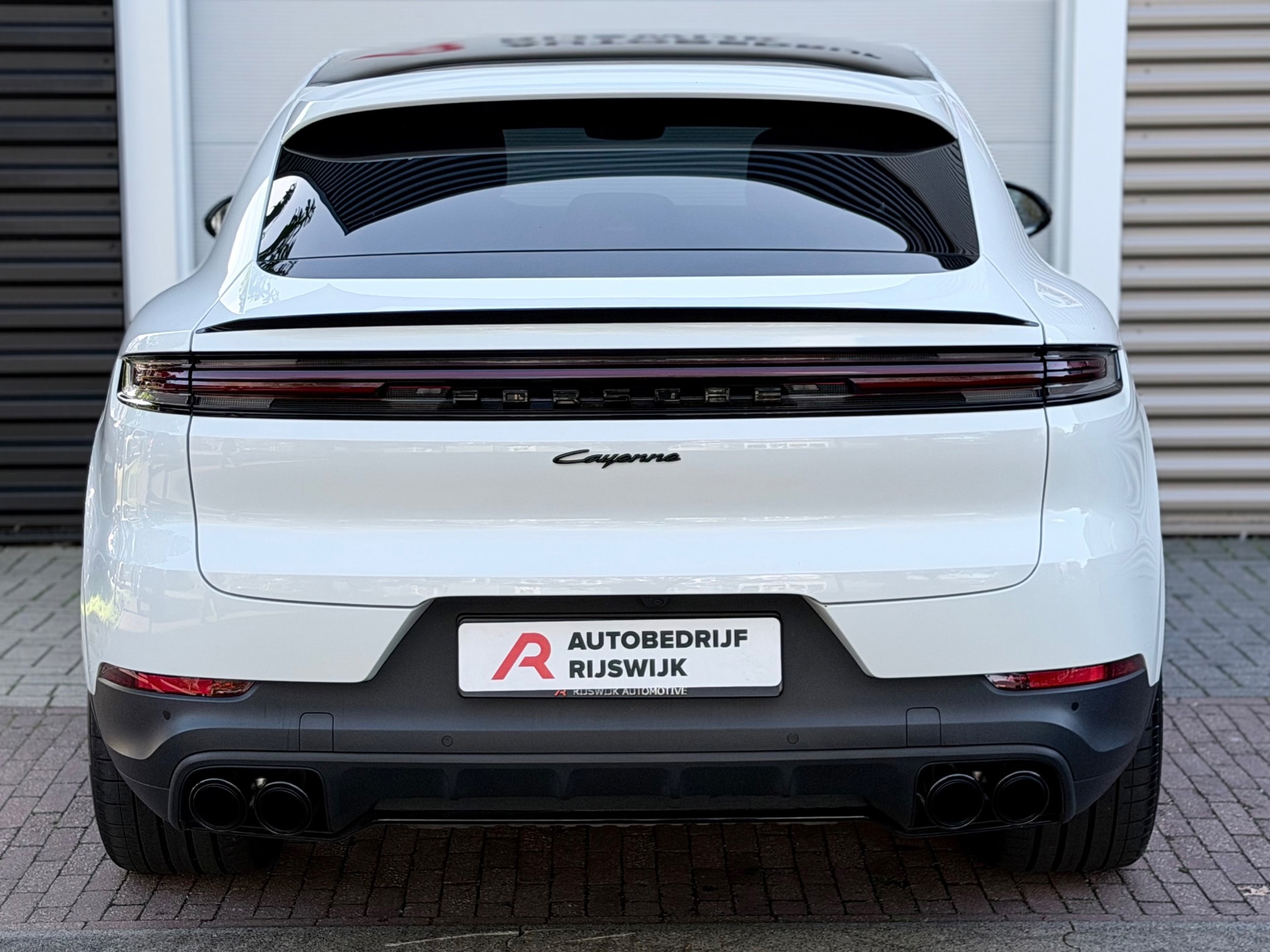Porsche Cayenne Coupé 3.0 E-Hybrid (2023), foto 7