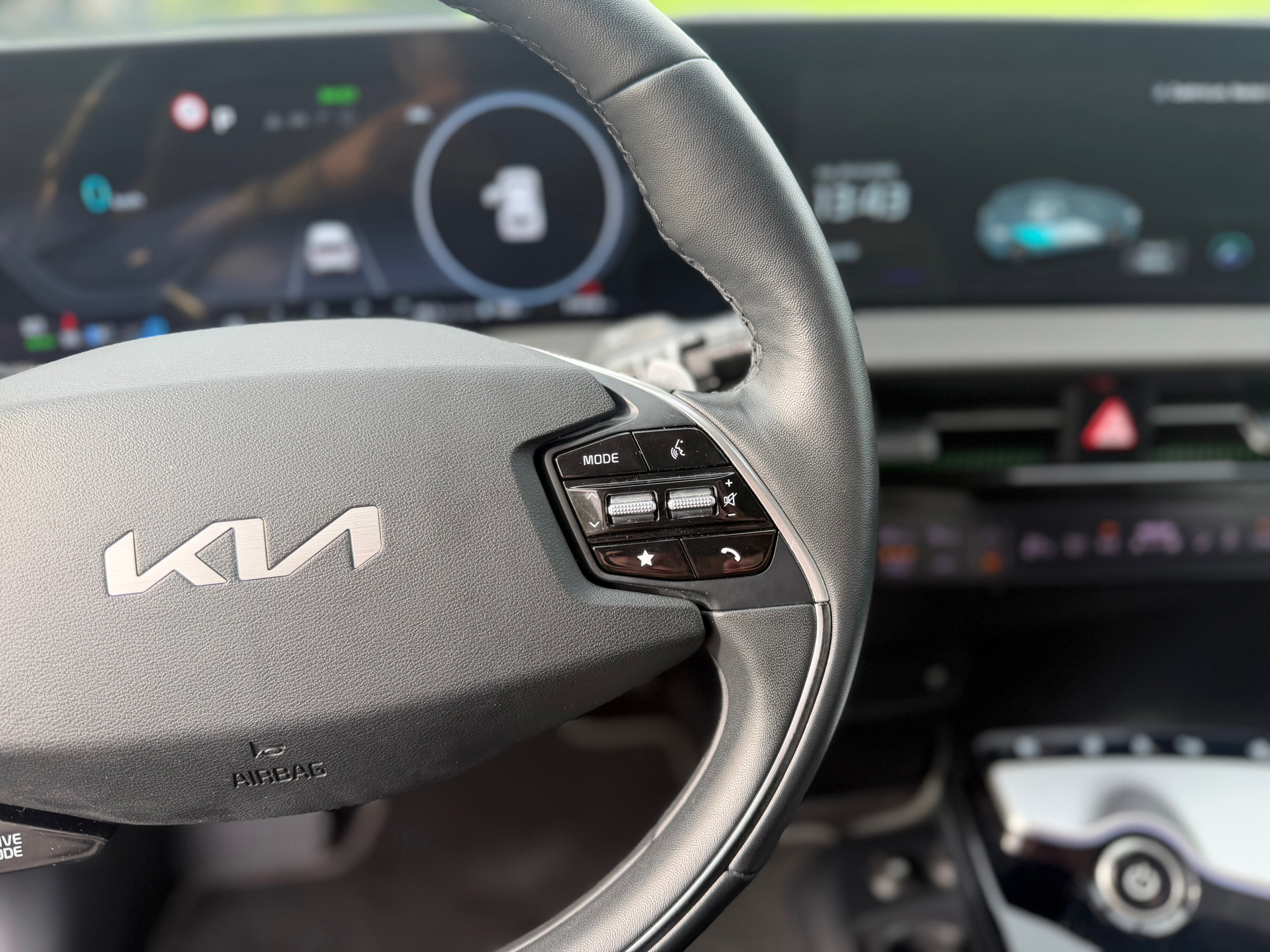 Kia EV6 Plus 77.4 kWh (2021), foto 28