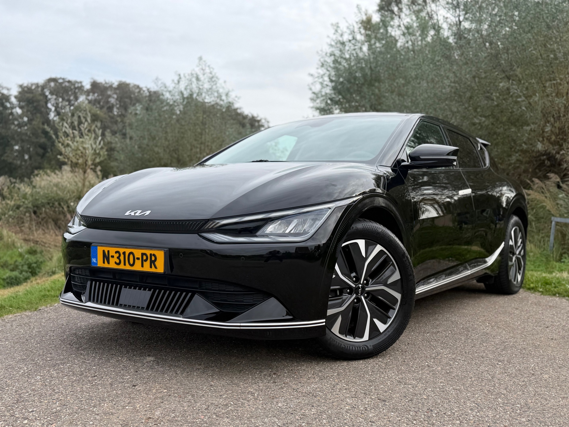 Kia EV6 Plus 77.4 kWh (2021), foto 34