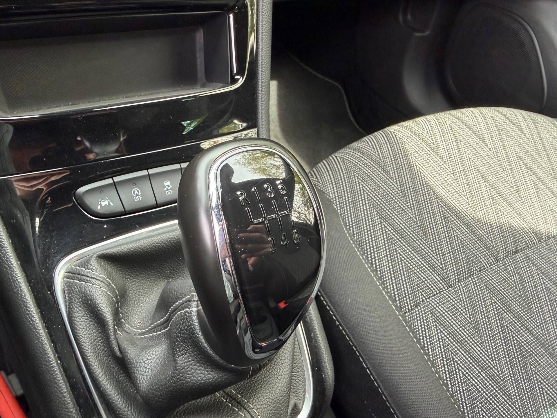 Opel Astra Sports Tourer 1.2 Edition 2020 (2021), foto 22