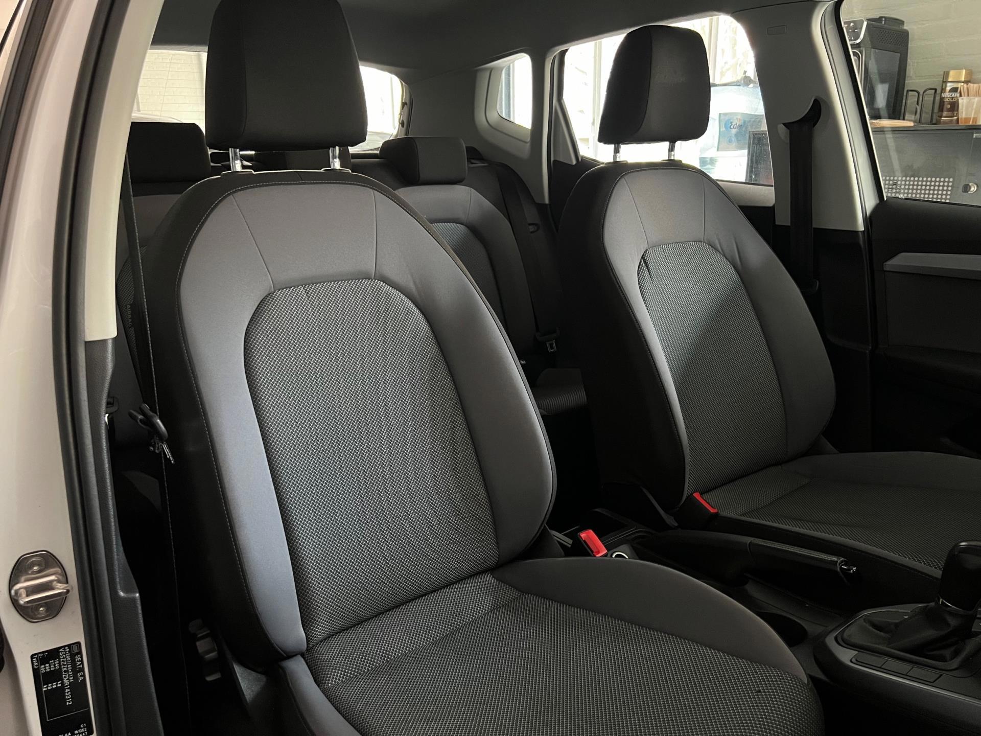 Seat Arona 1.0 TSI Style Business Intense (2021), foto 13