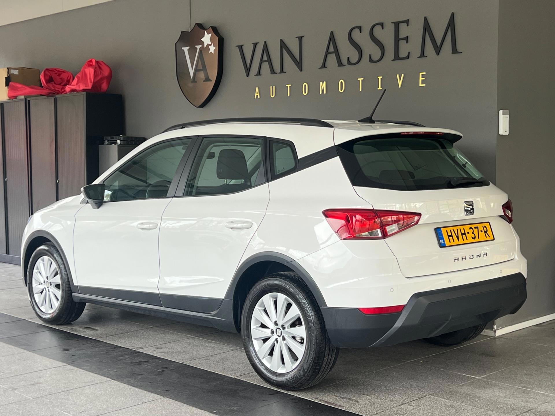 Seat Arona 1.0 TSI Style Business Intense (2021), foto 4