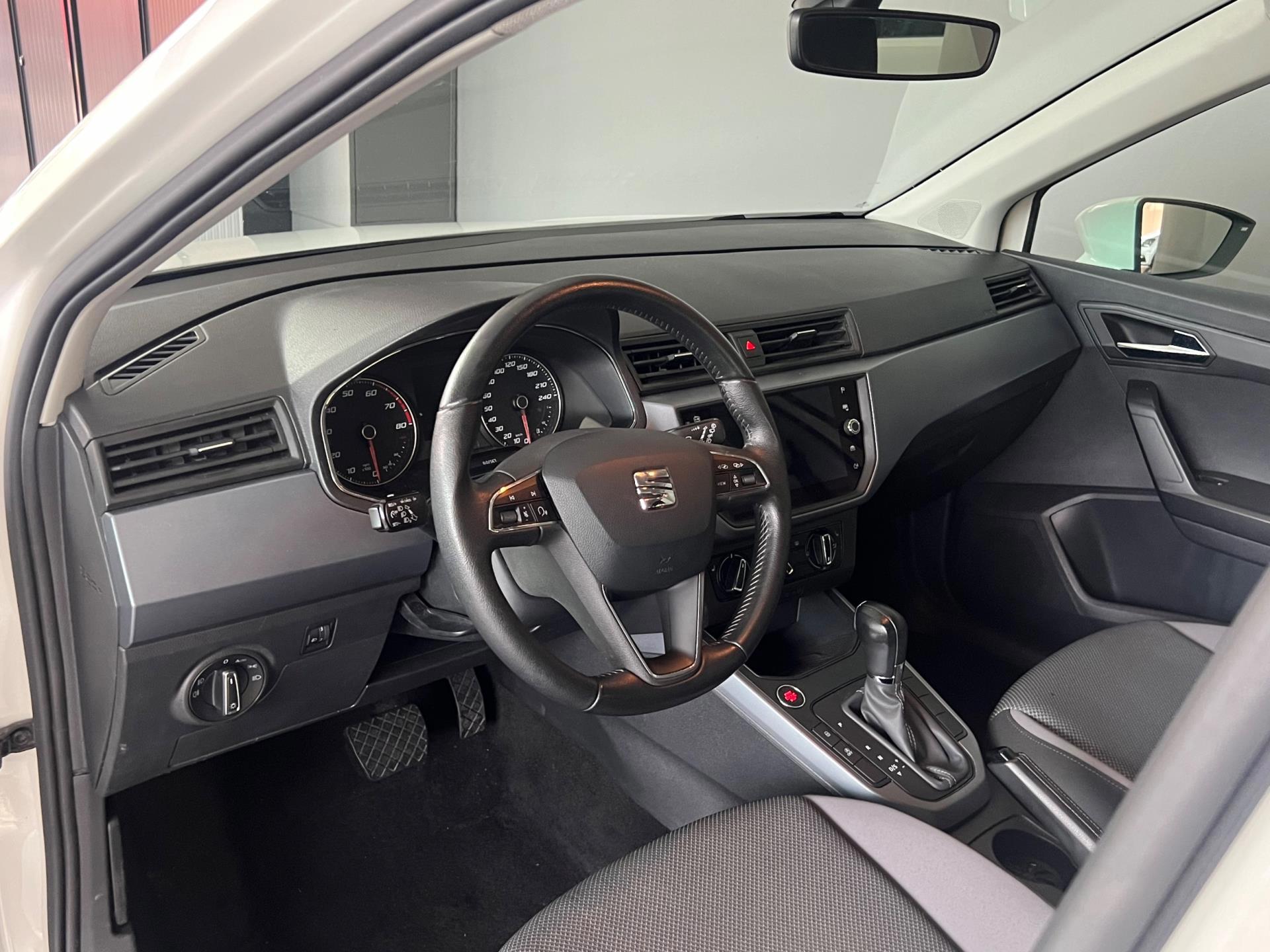 Seat Arona 1.0 TSI Style Business Intense (2021), foto 10