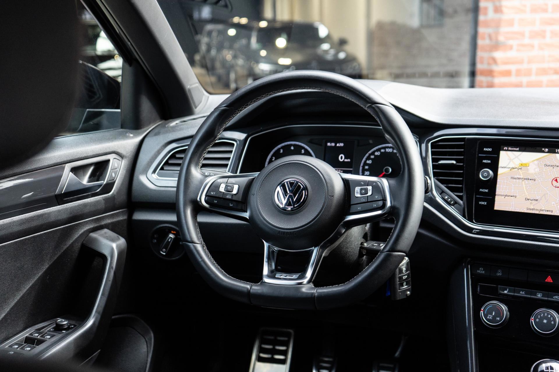 Volkswagen T-Roc 1.5 TSI Sport R-Line (2018), foto 15