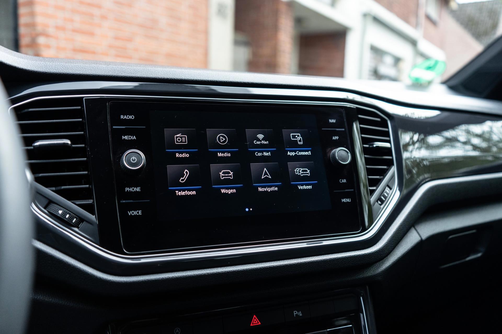 Volkswagen T-Roc 1.5 TSI Sport R-Line (2018), foto 24