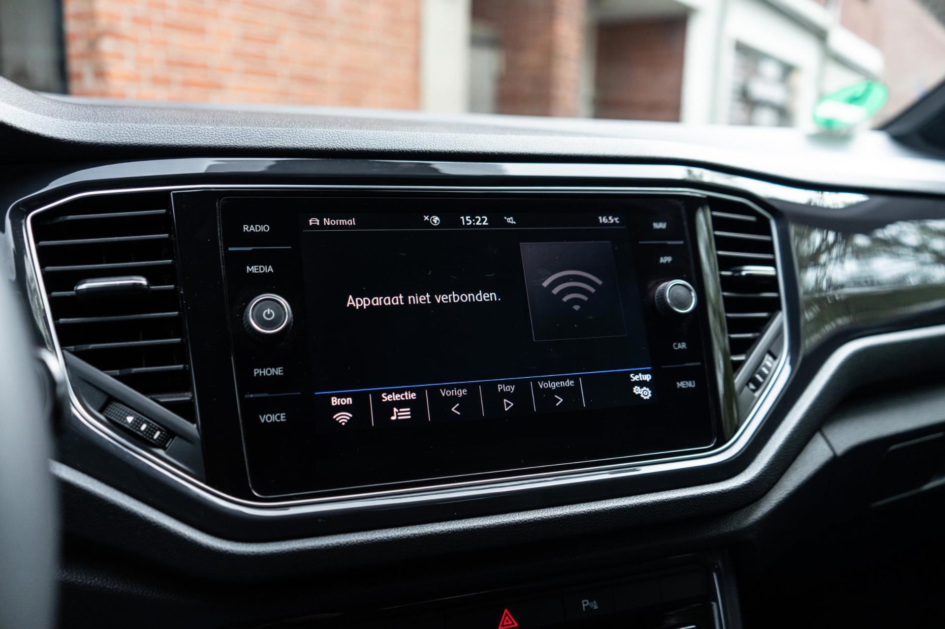 Volkswagen T-Roc 1.5 TSI Sport R-Line (2018), foto 25